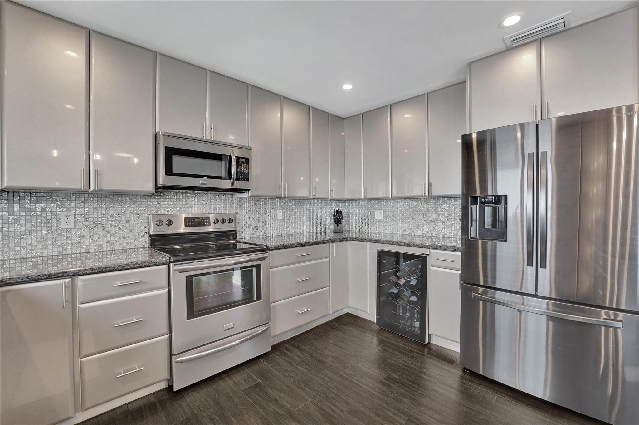 1280 NE 40th Street