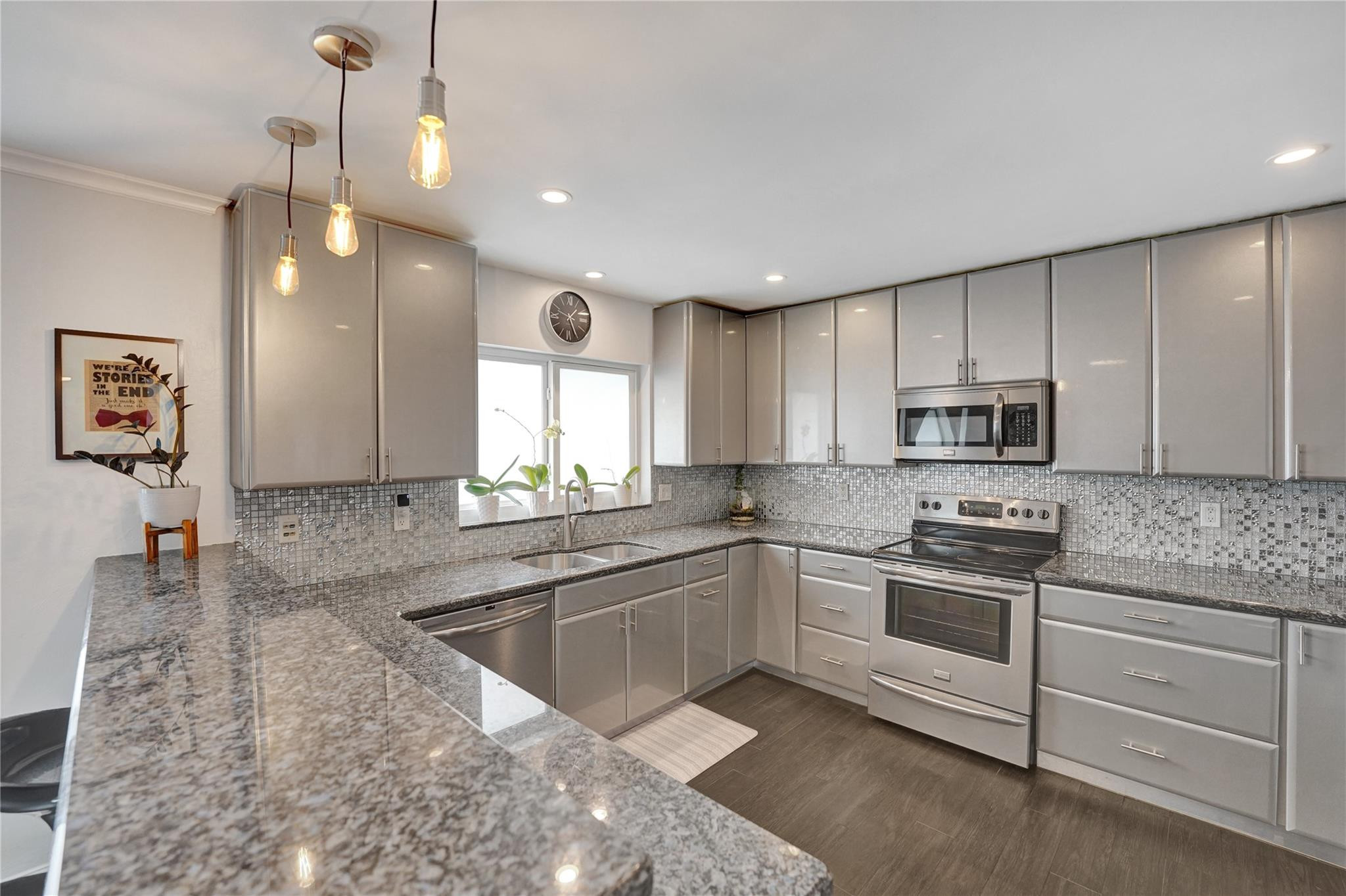 1280 NE 40th Street