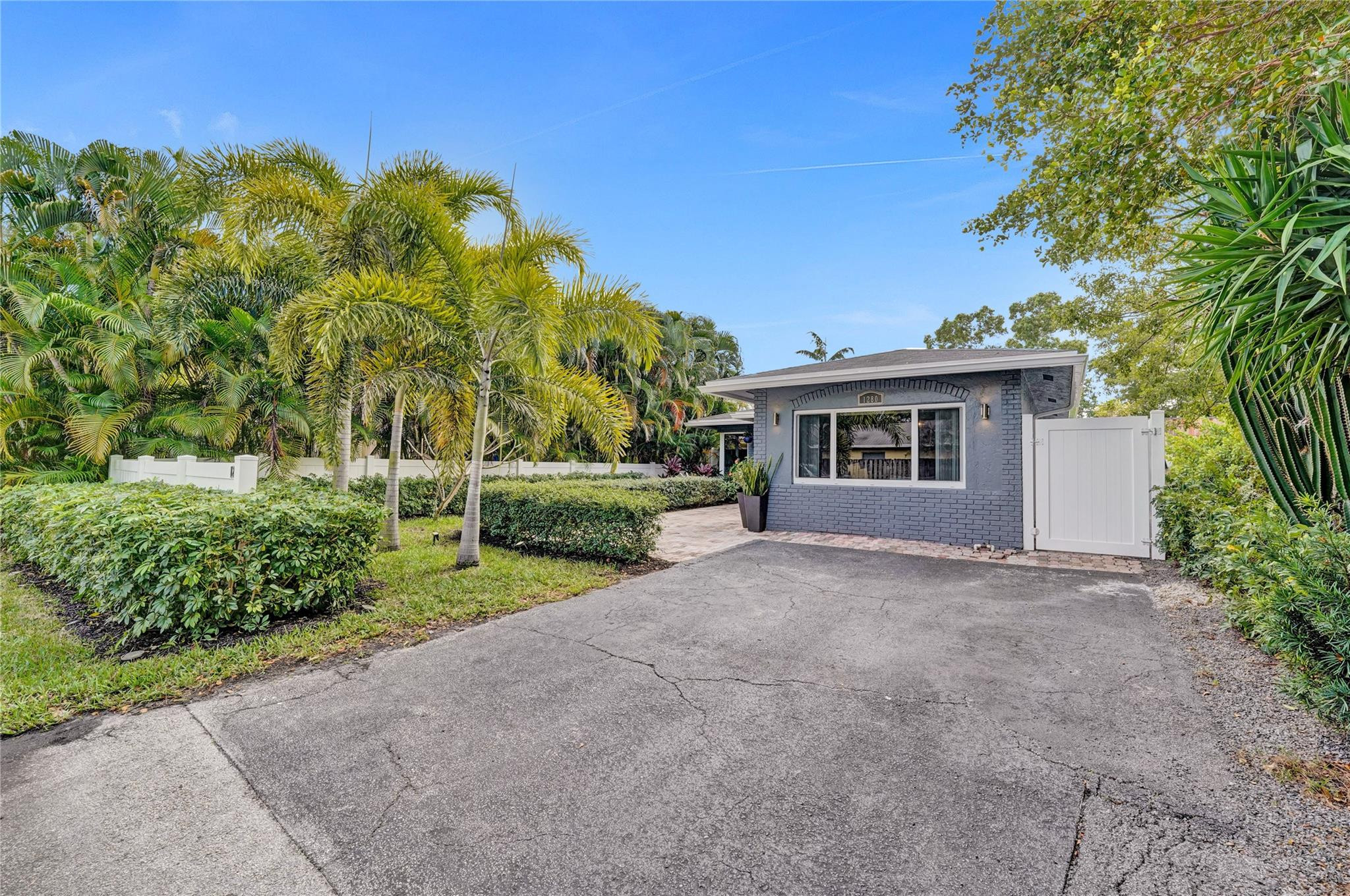 1280 NE 40th Street