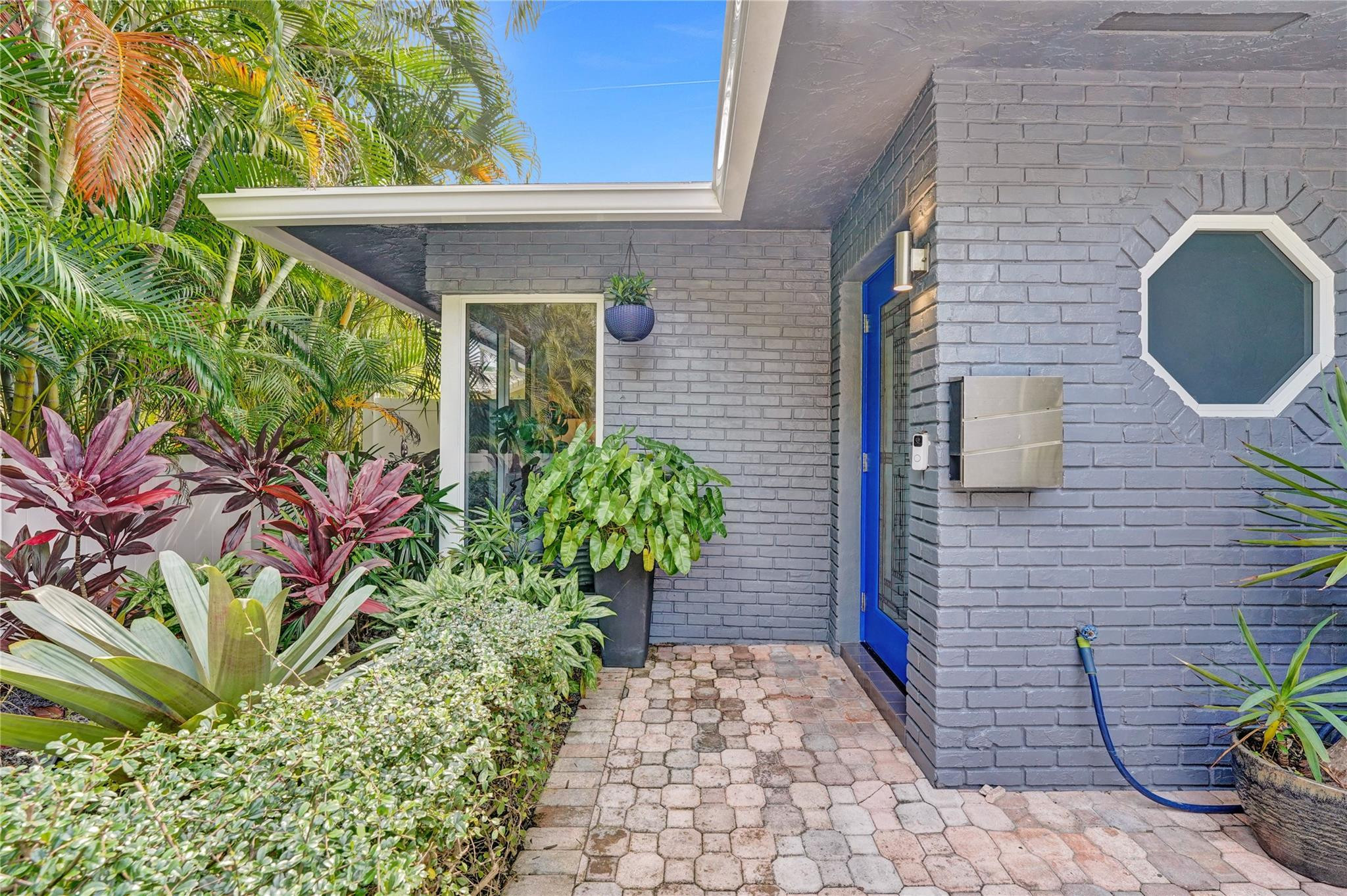 1280 NE 40th Street