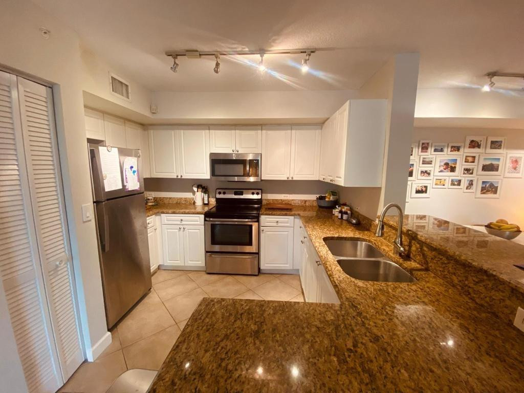 405 Villa Circle