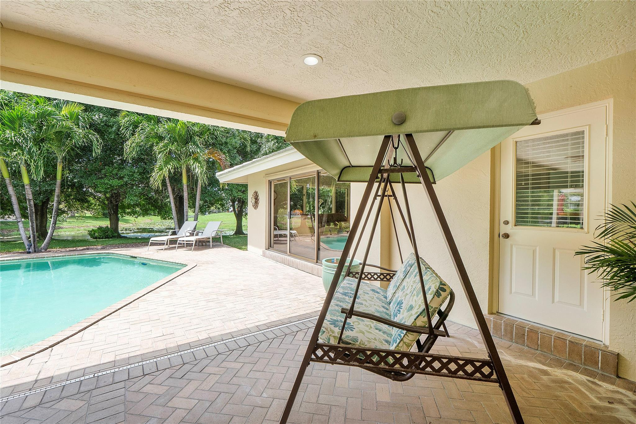 3663 NW 99th Terrace