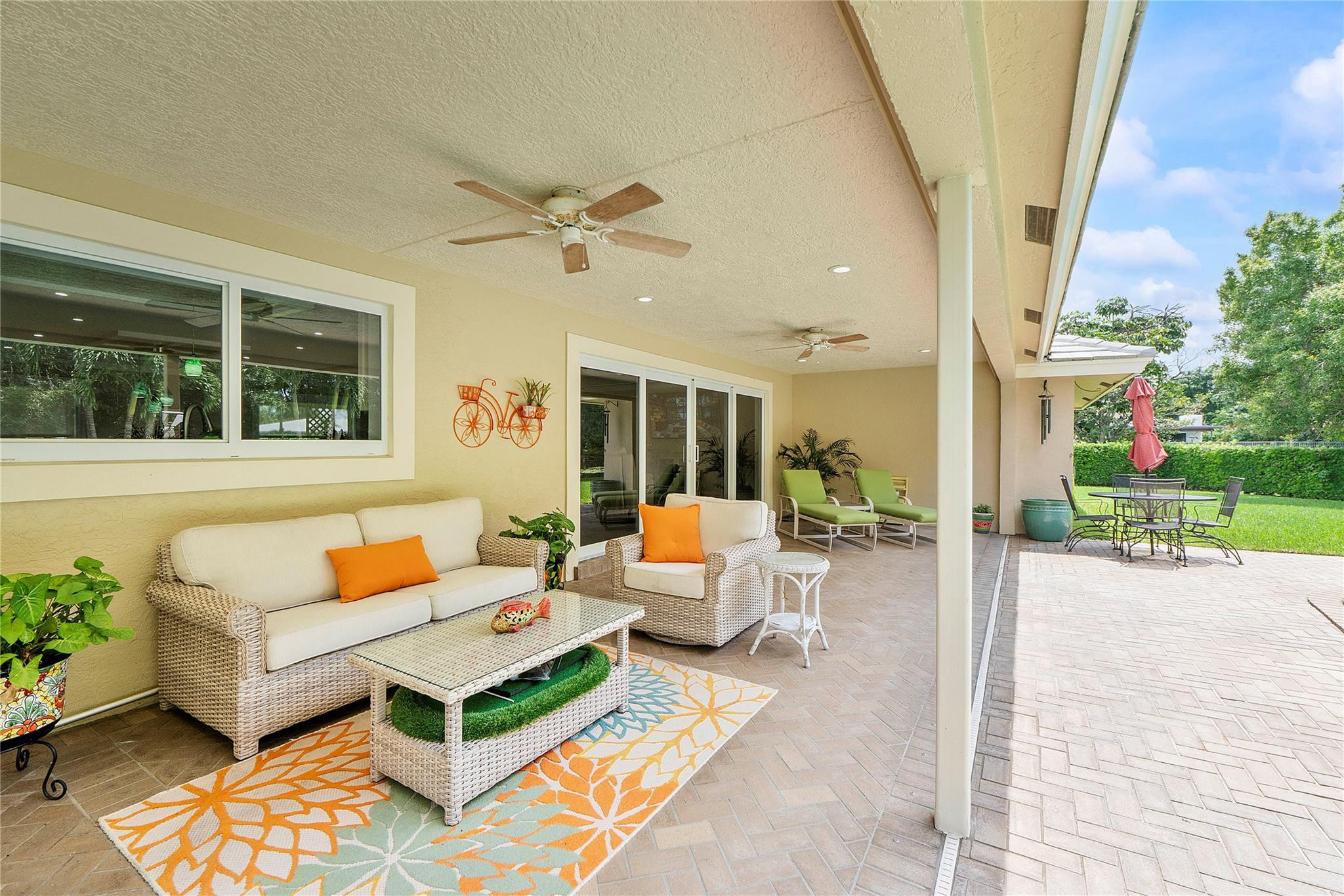 3663 NW 99th Terrace
