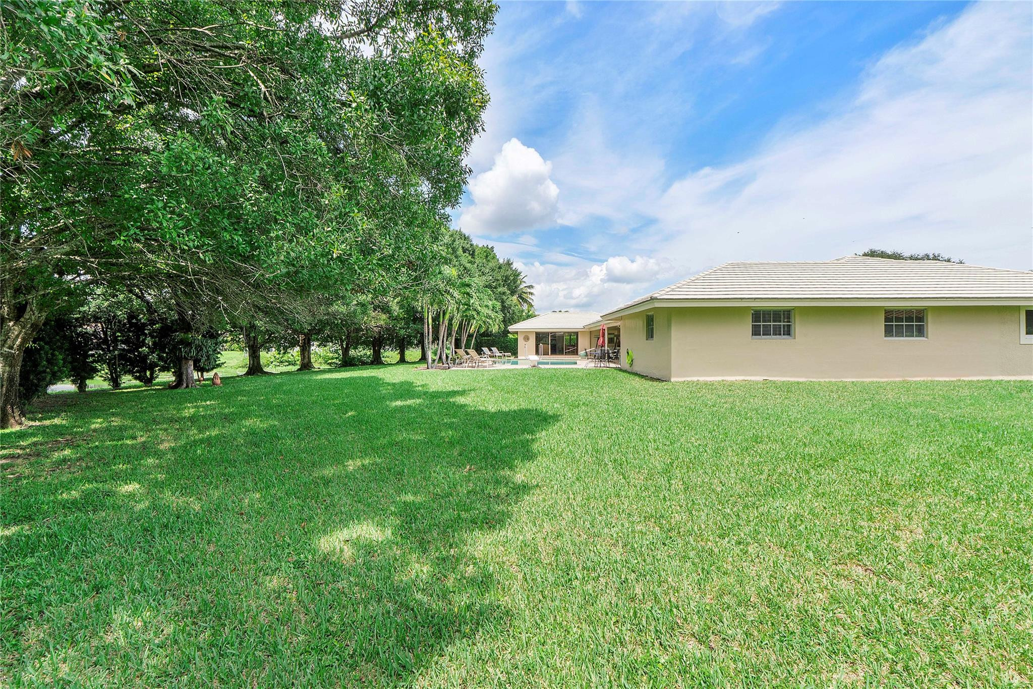 3663 NW 99th Terrace