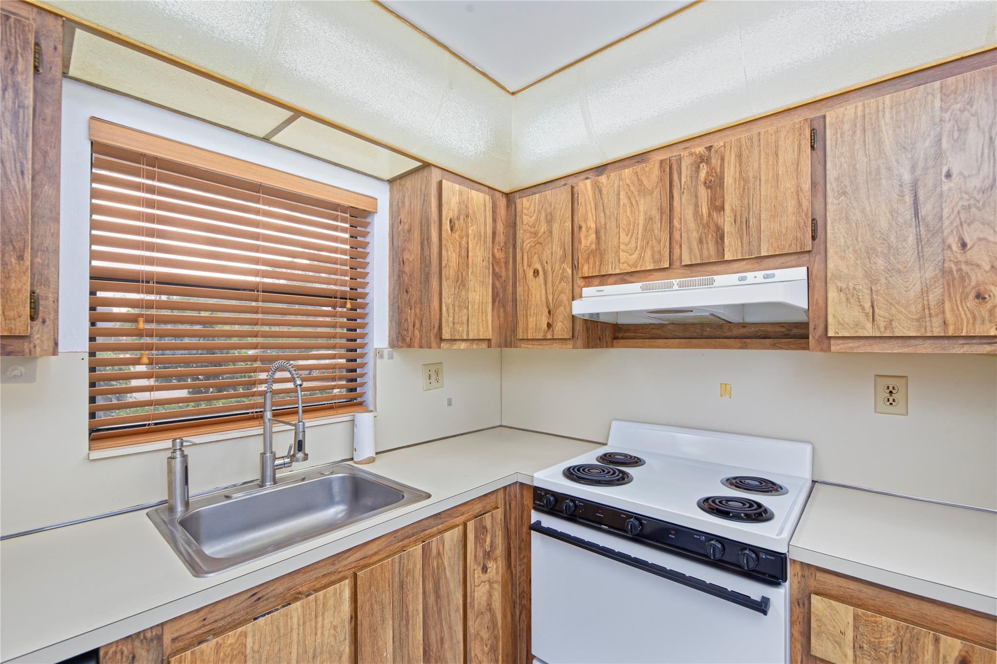 10220 NW 30th Court 112