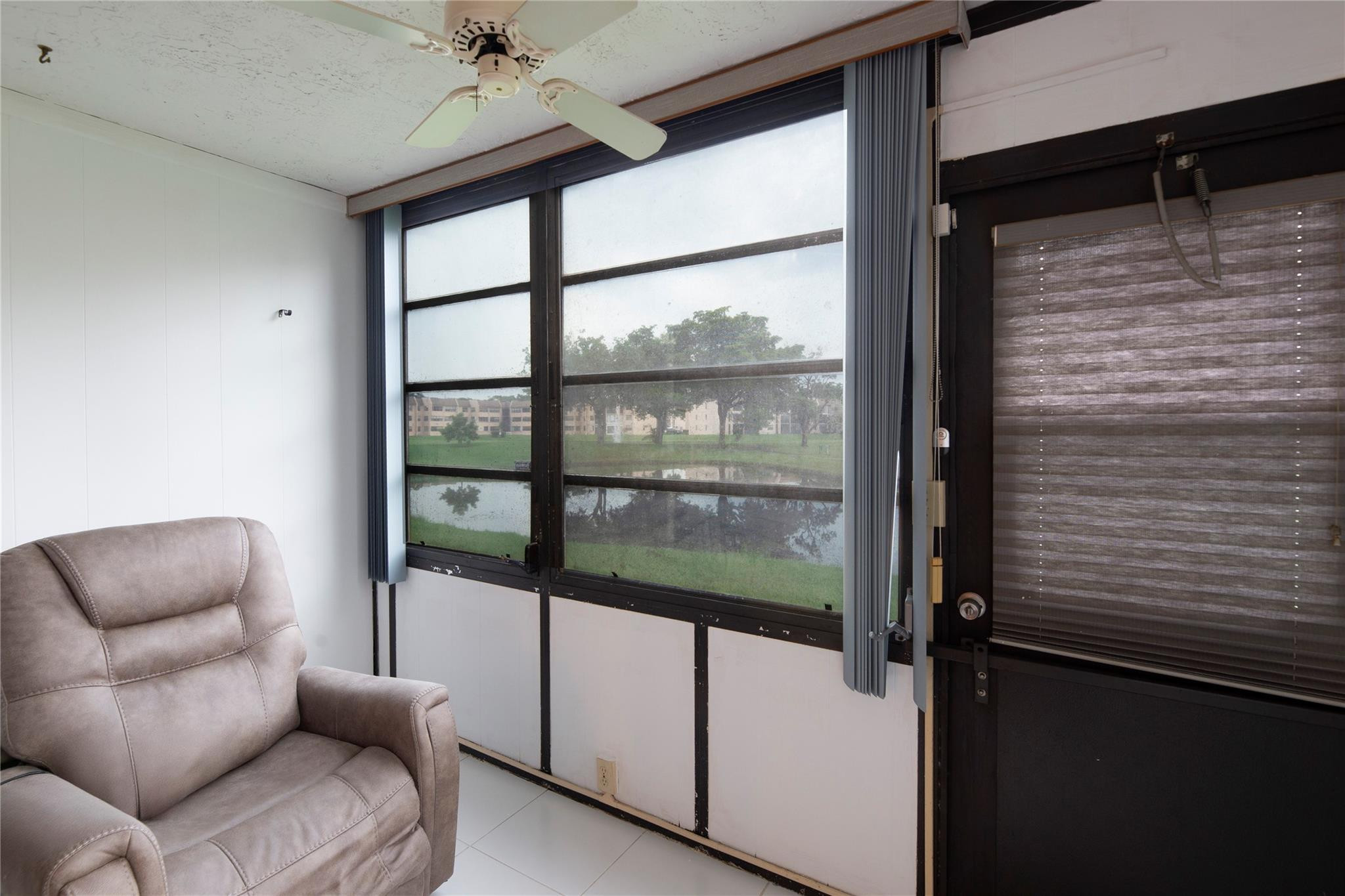 10220 NW 30th Court 112