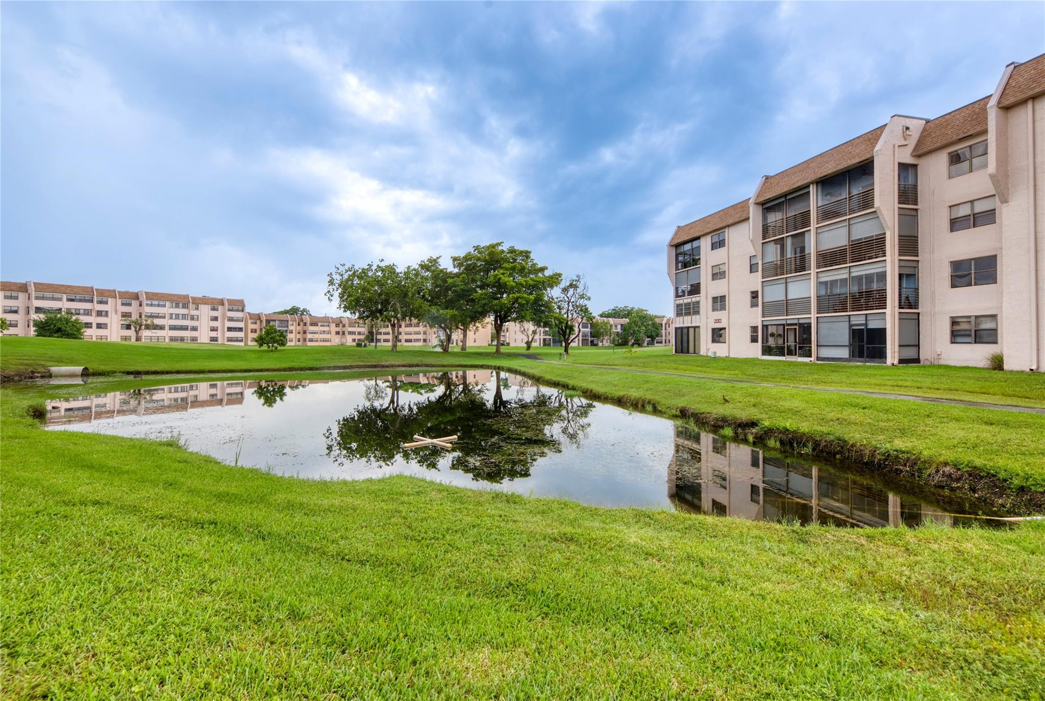 10220 NW 30th Court 112
