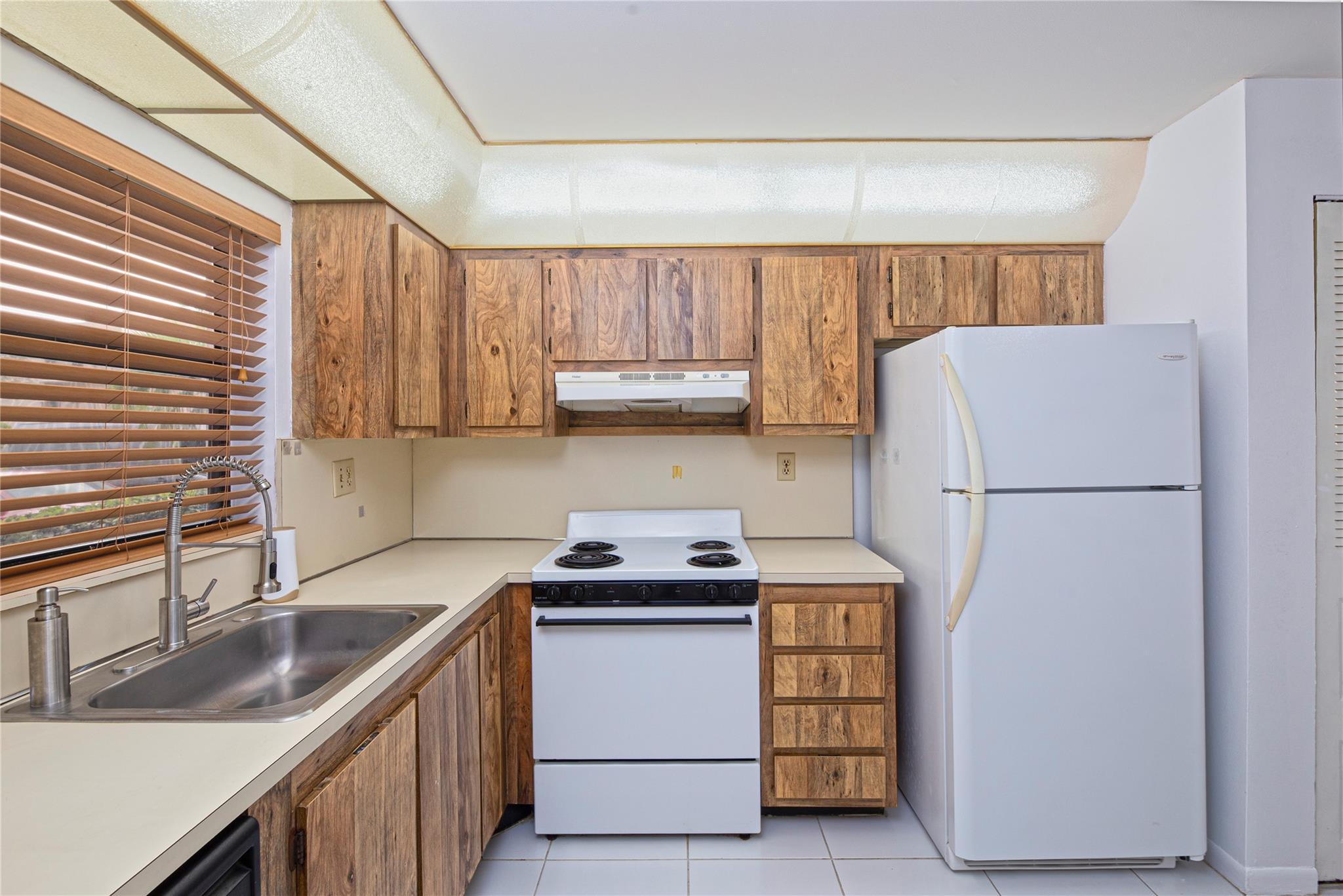 10220 NW 30th Court 112