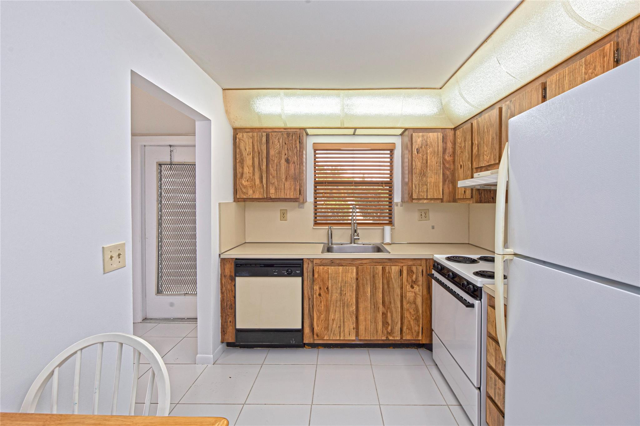 10220 NW 30th Court 112
