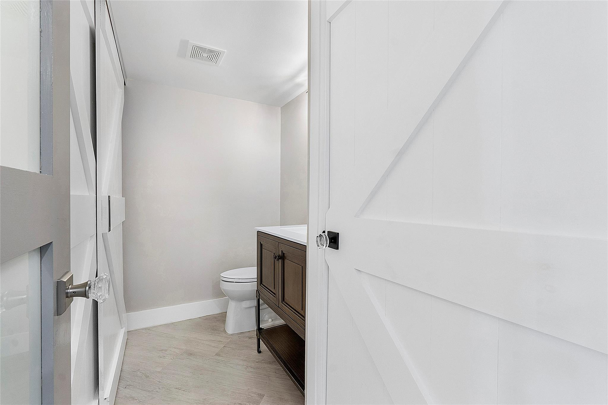 825 Center Street 4 A