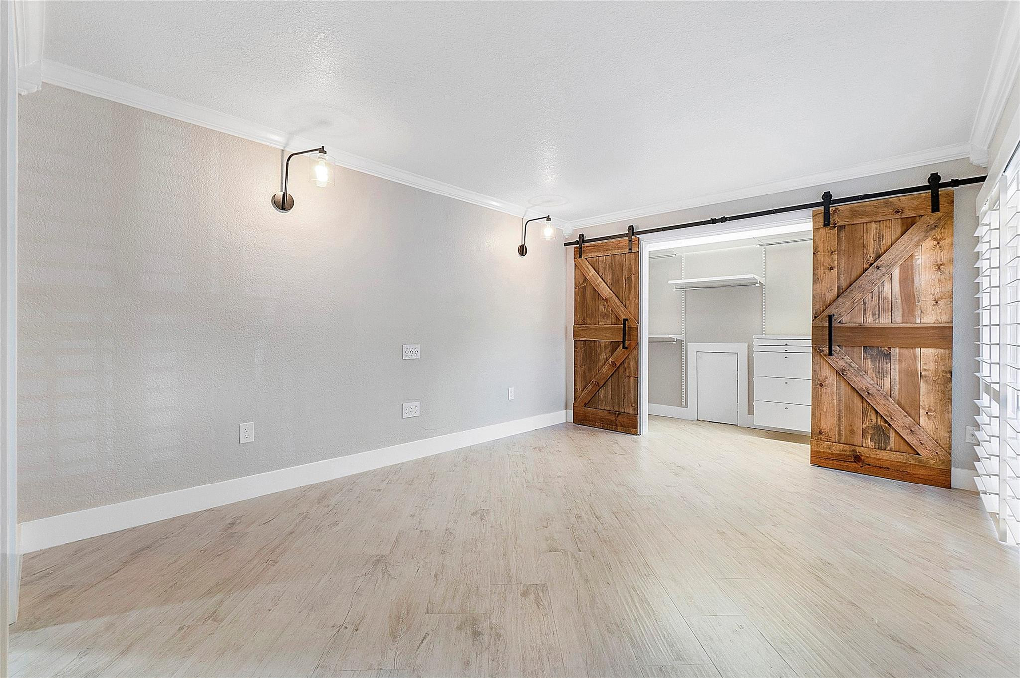 825 Center Street 4 A