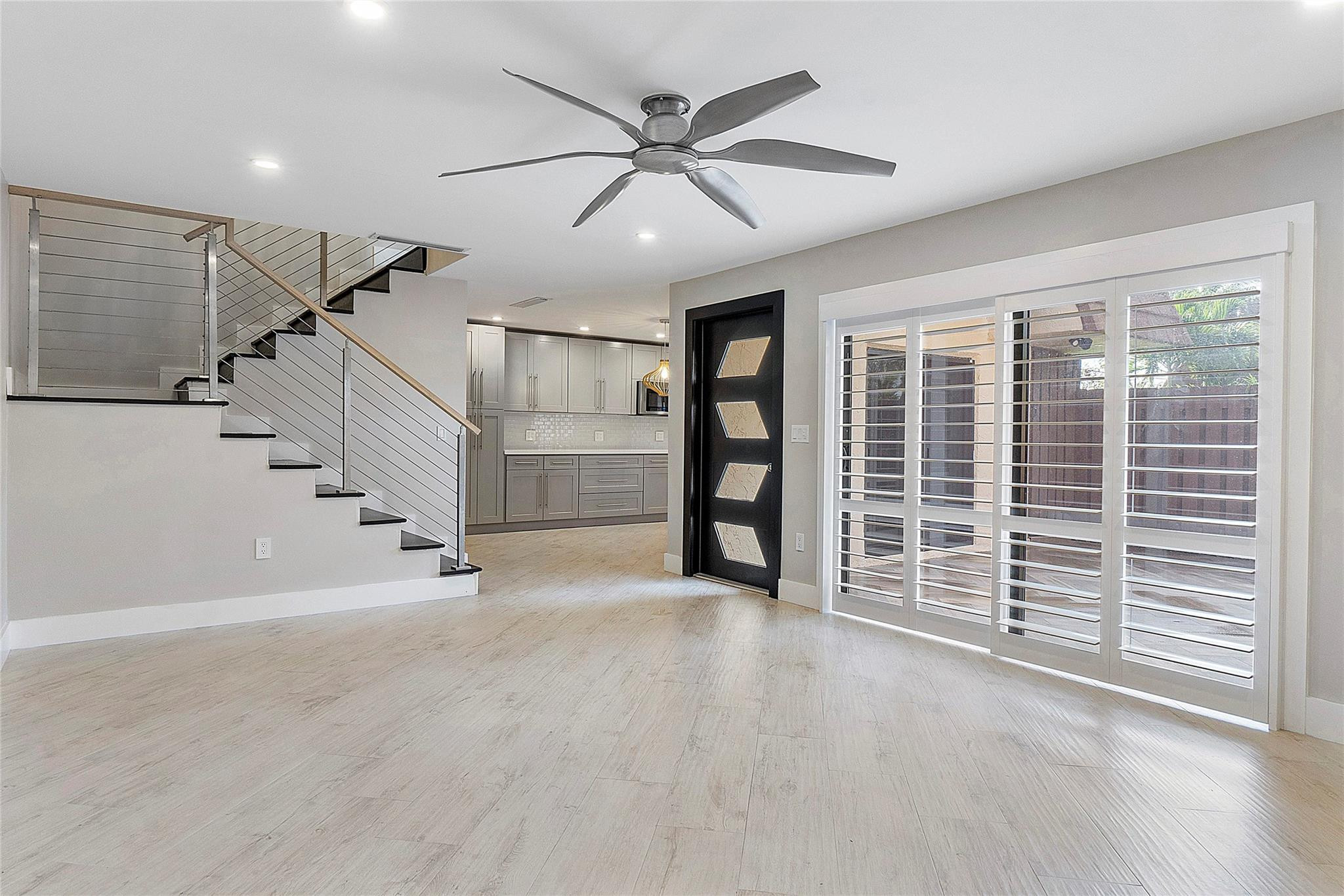 825 Center Street 4 A