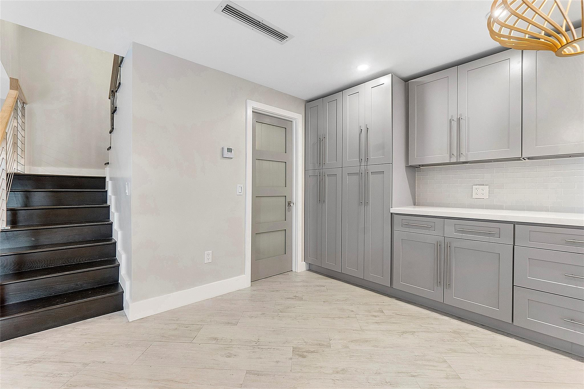 825 Center Street 4 A