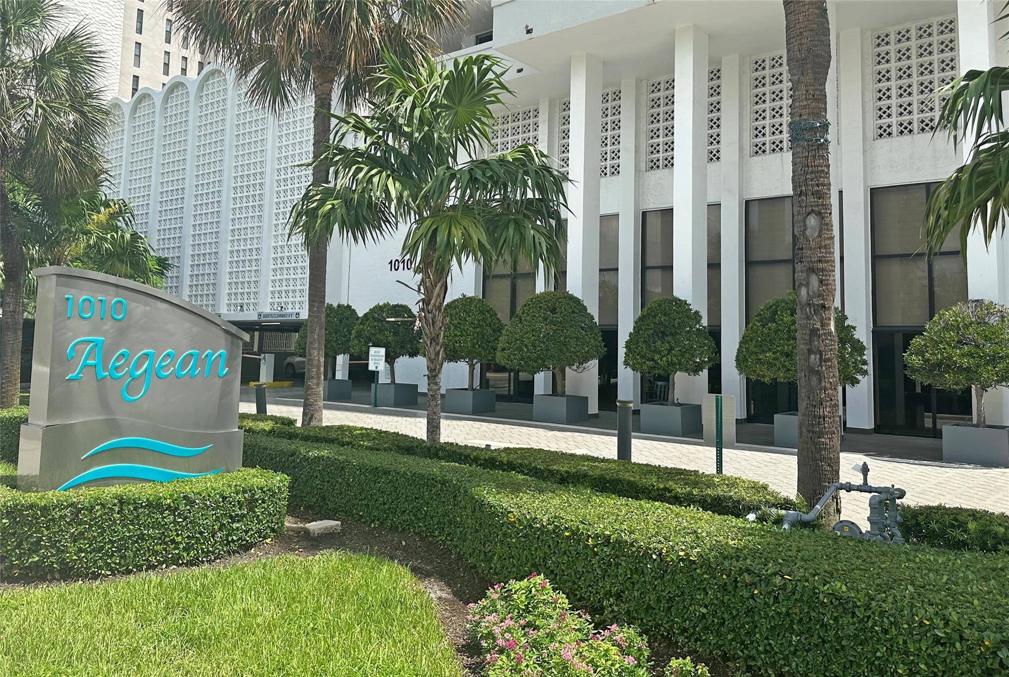 1010 S Ocean Boulevard 504