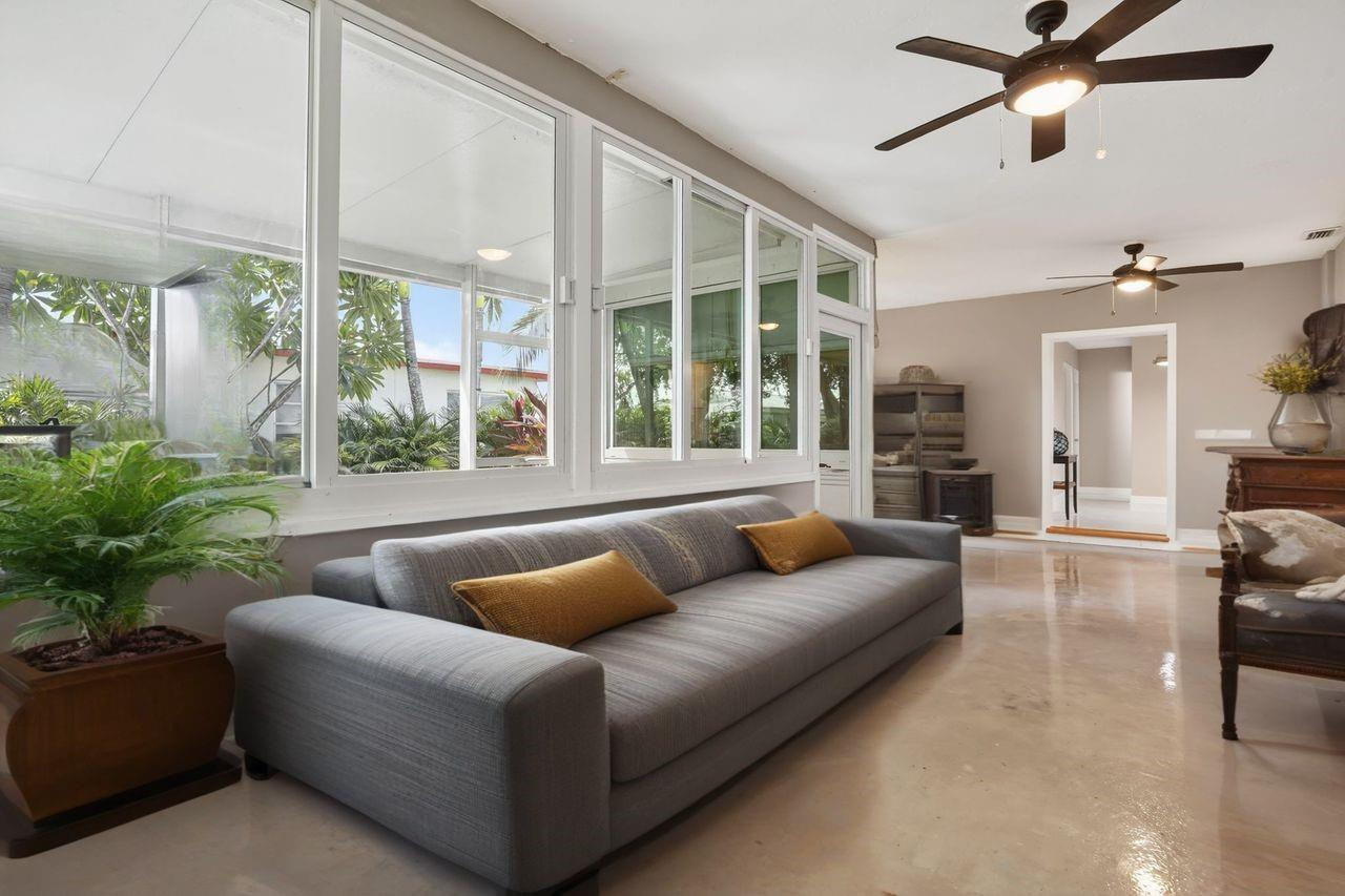6800 NW 75th Street