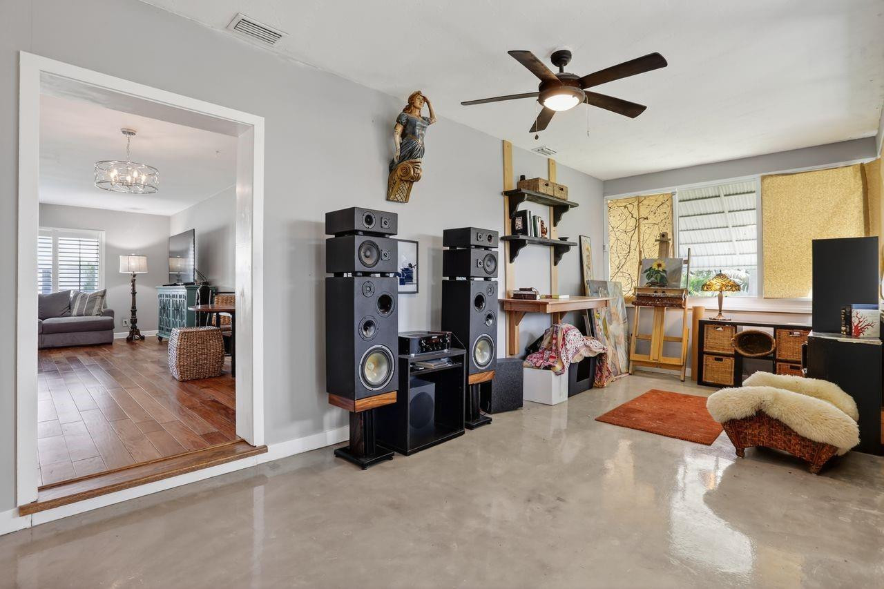 6800 NW 75th Street