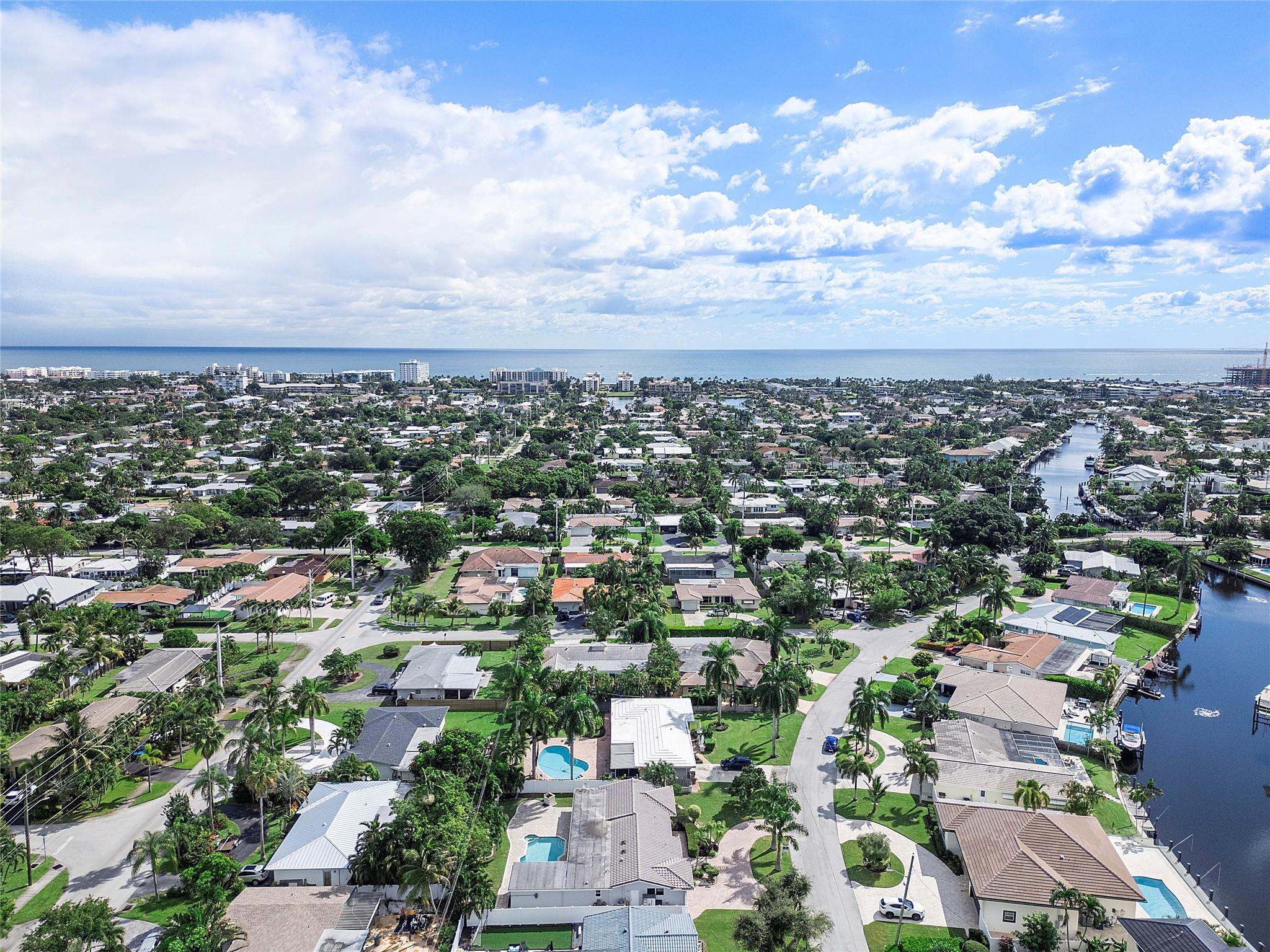 1009 SE 10th Court