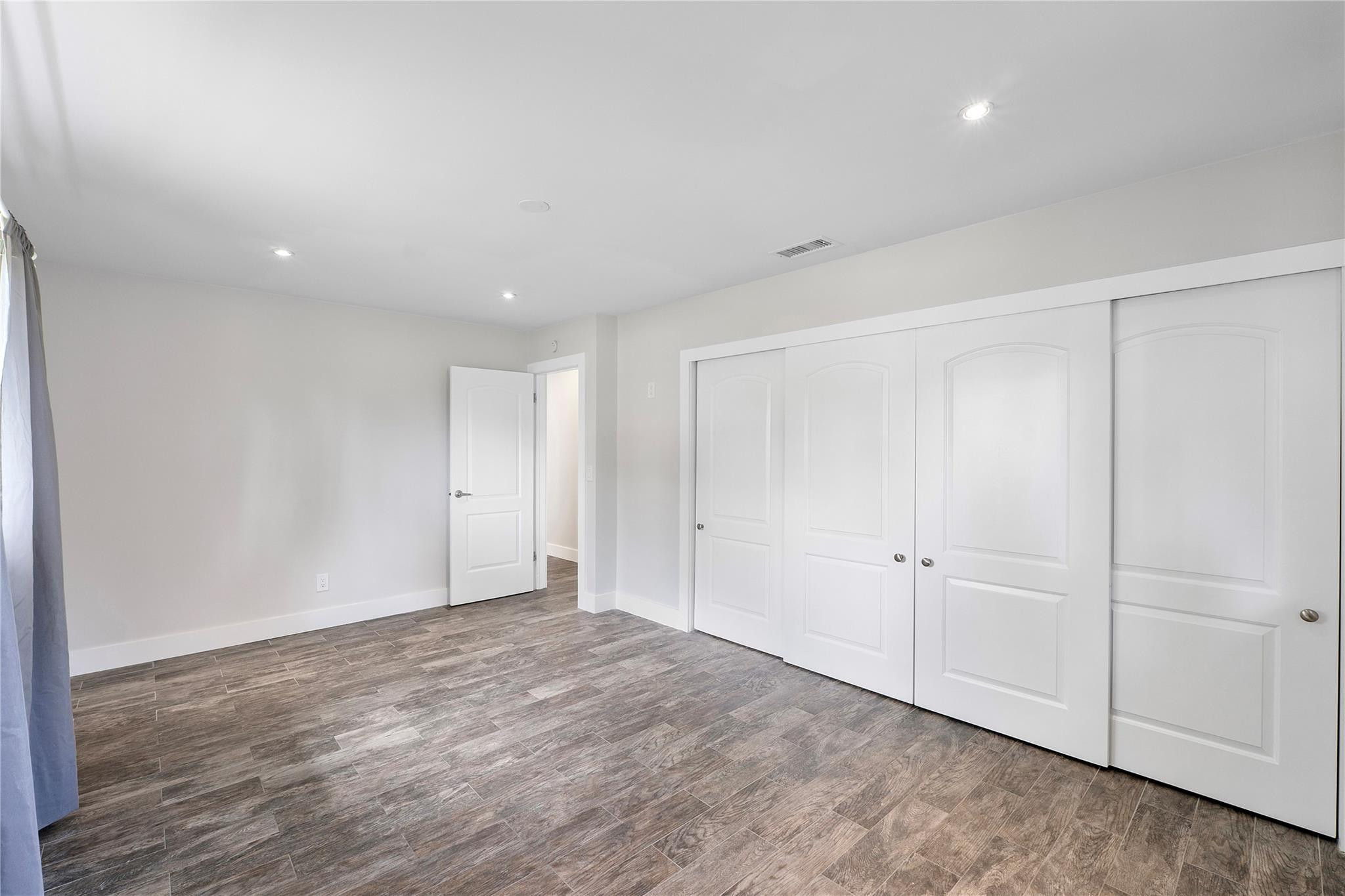 1009 SE 10th Court