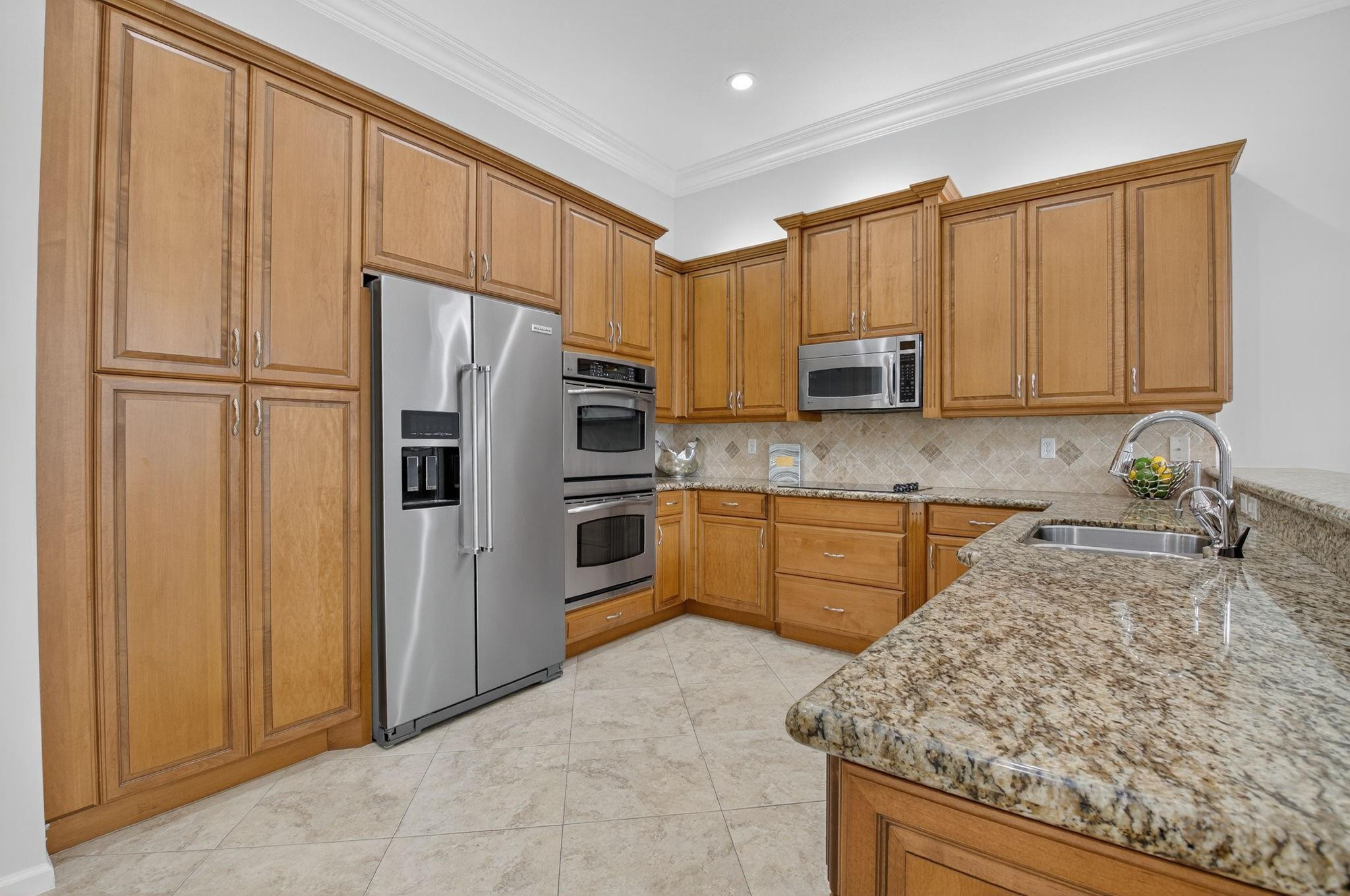 6828 Belmont Shore Drive