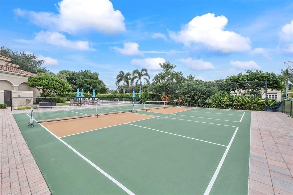 6828 Belmont Shore Drive