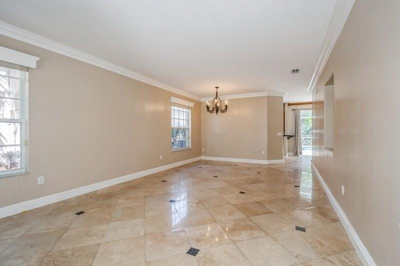 5338 NW 124th Way