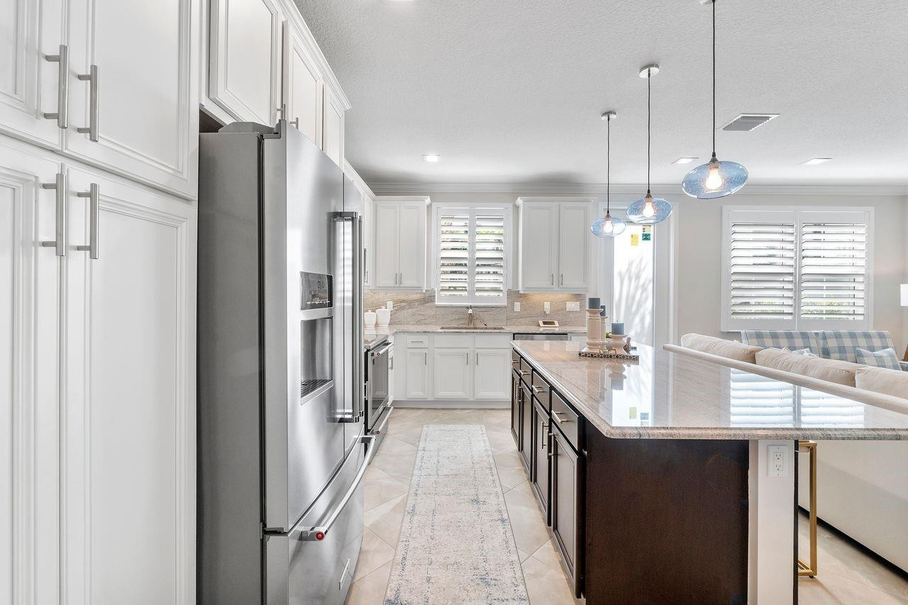 3119 Waterside Circle 3119