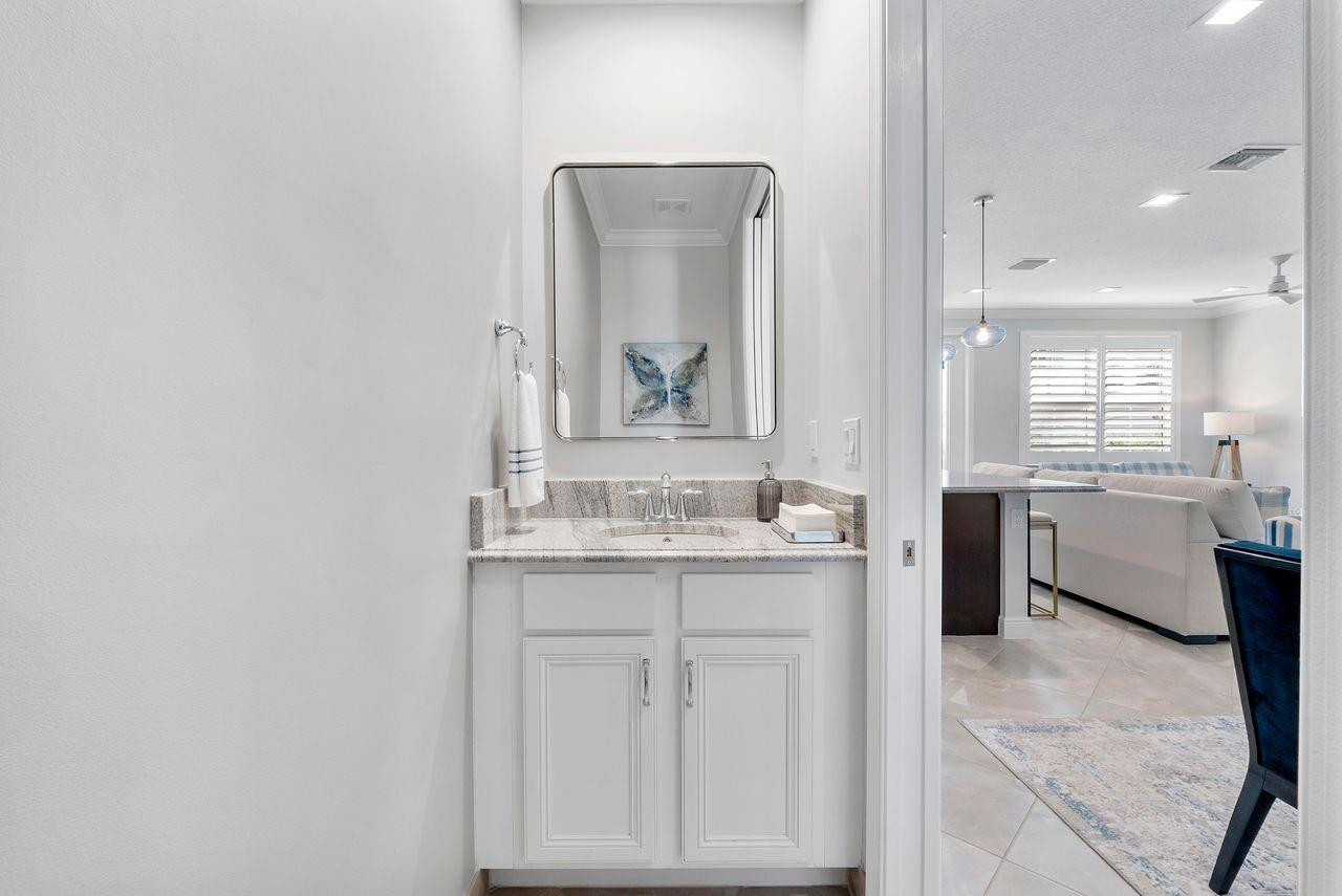 3119 Waterside Circle 3119