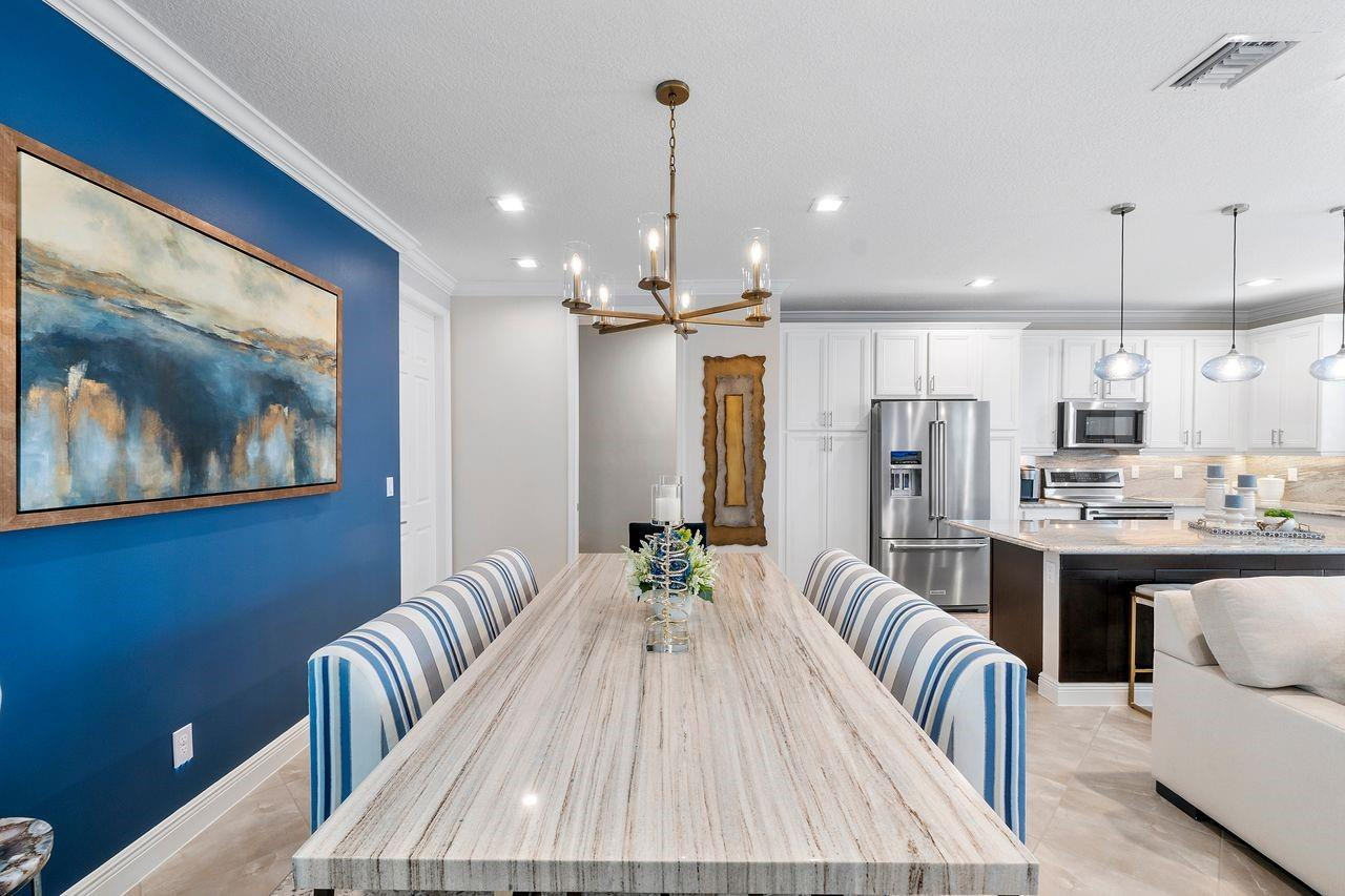 3119 Waterside Circle 3119