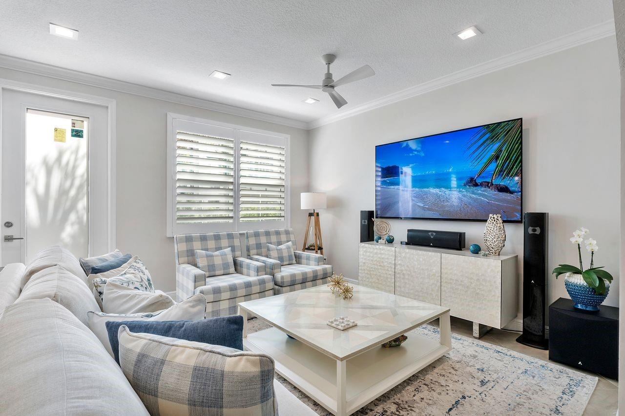 3119 Waterside Circle 3119