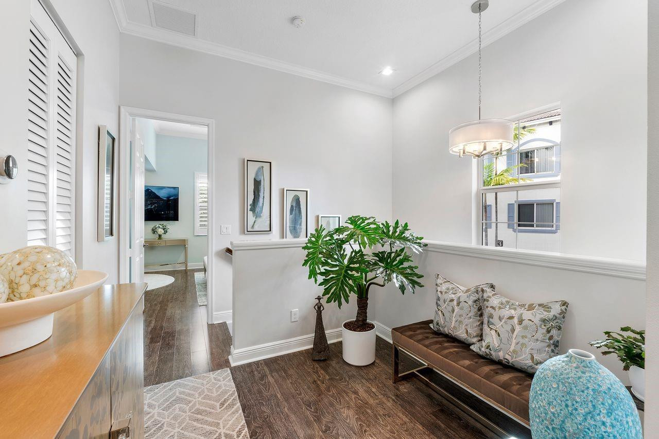 3119 Waterside Circle 3119
