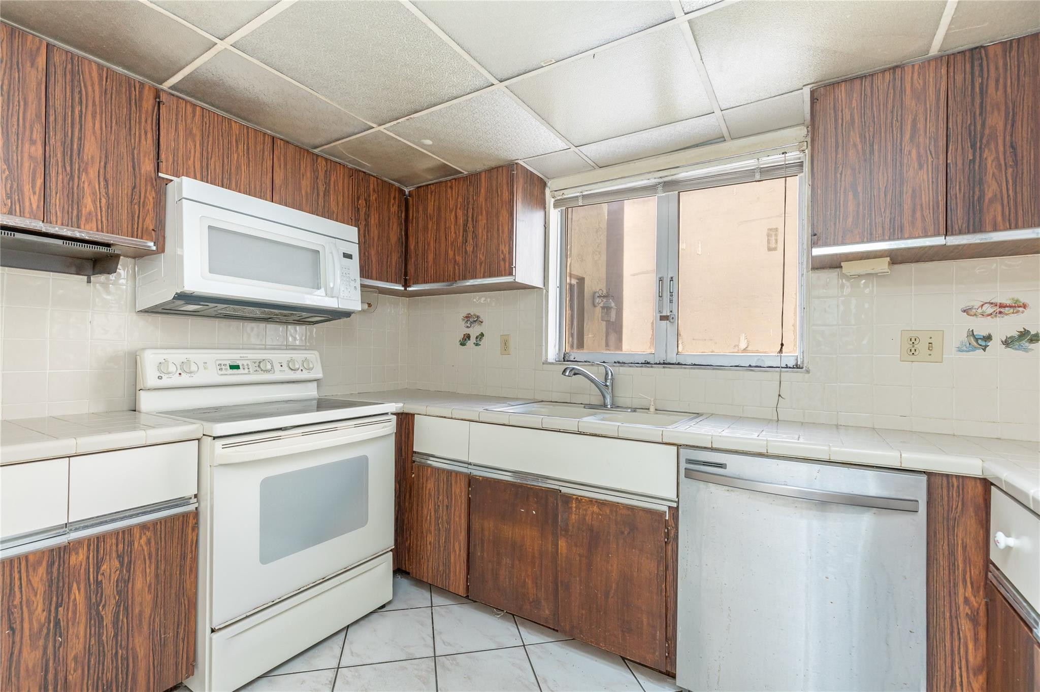 4281 W 10th Court