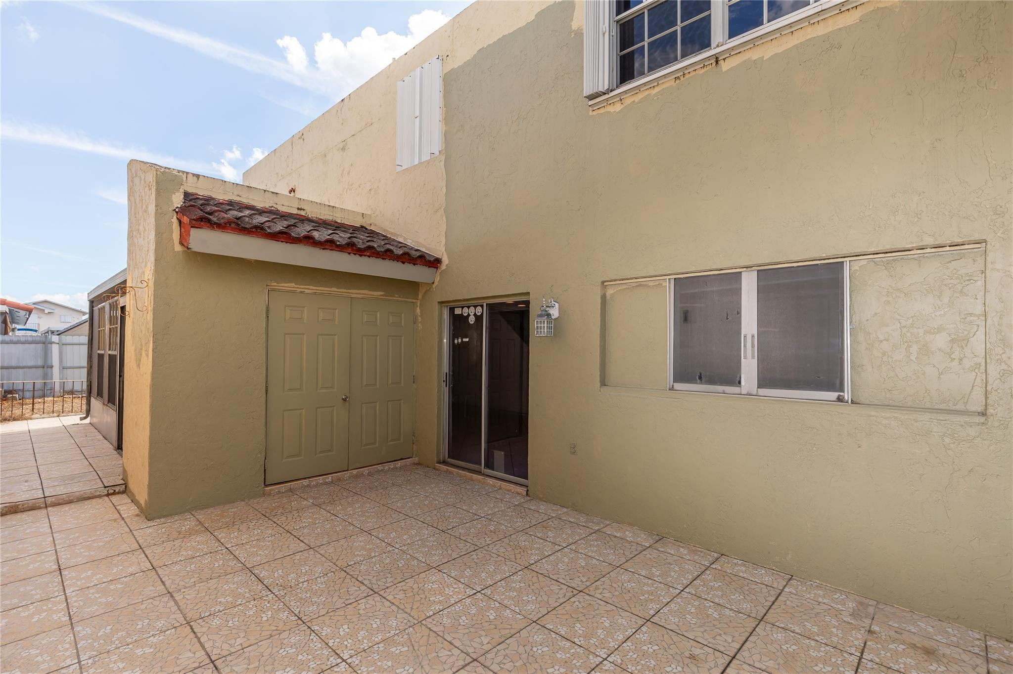 4281 W 10th Court