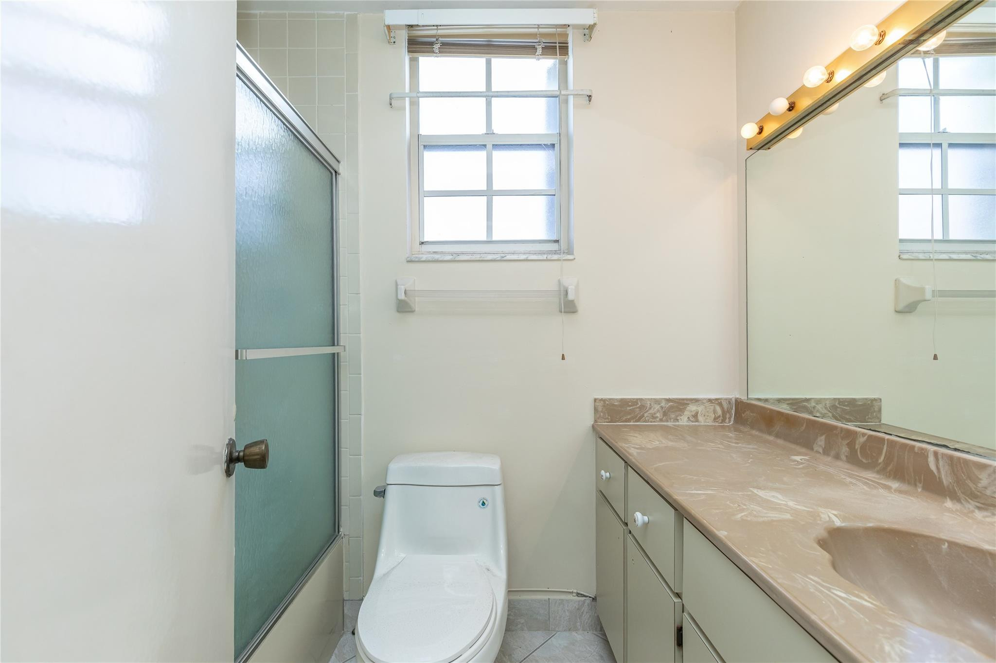 4281 W 10th Court