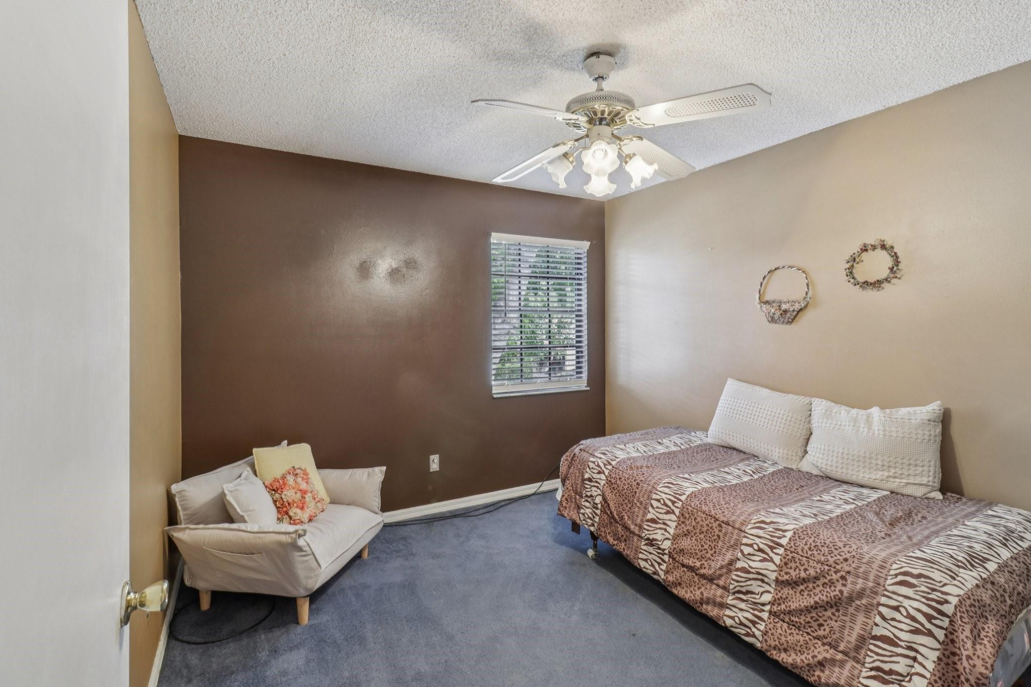 4273 Fox Hollow Circle