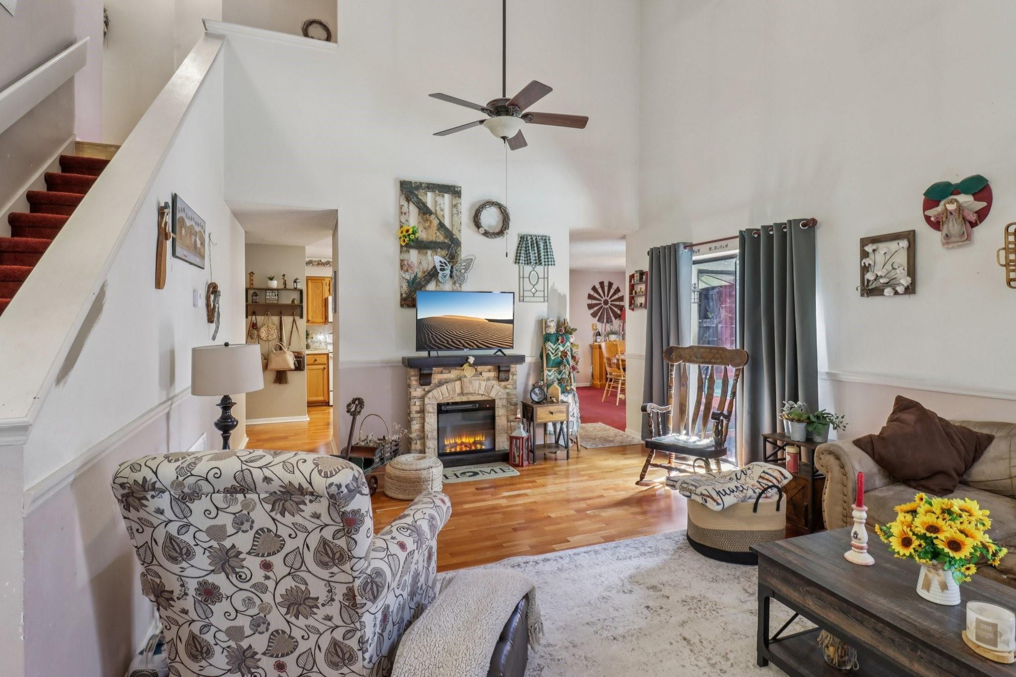 4273 Fox Hollow Circle