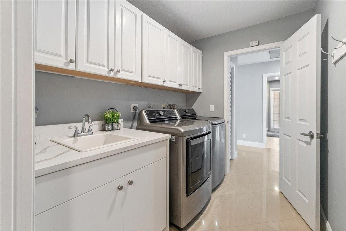 10082 Harbourtown Court
