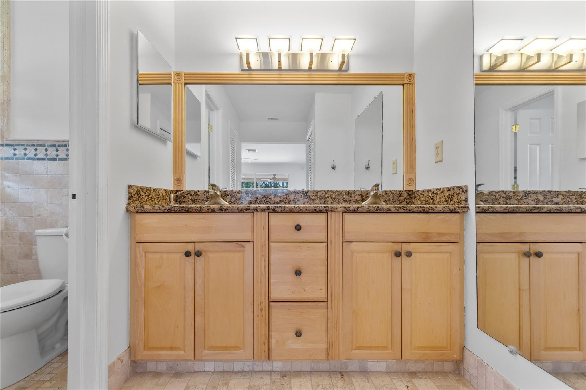 11862 NW 25th Court
