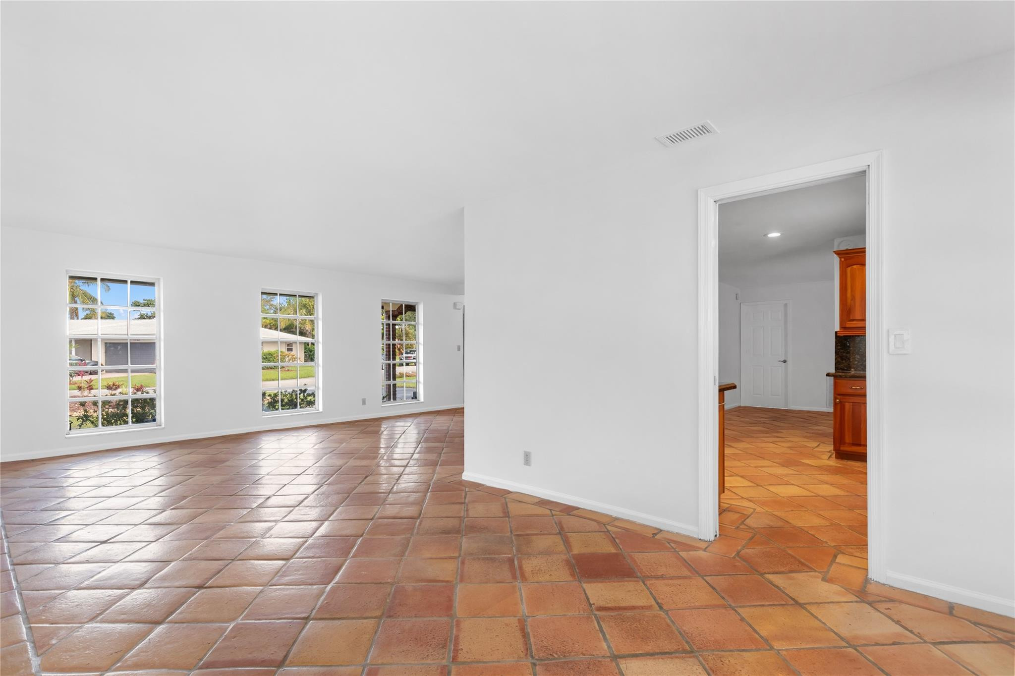 11862 NW 25th Court