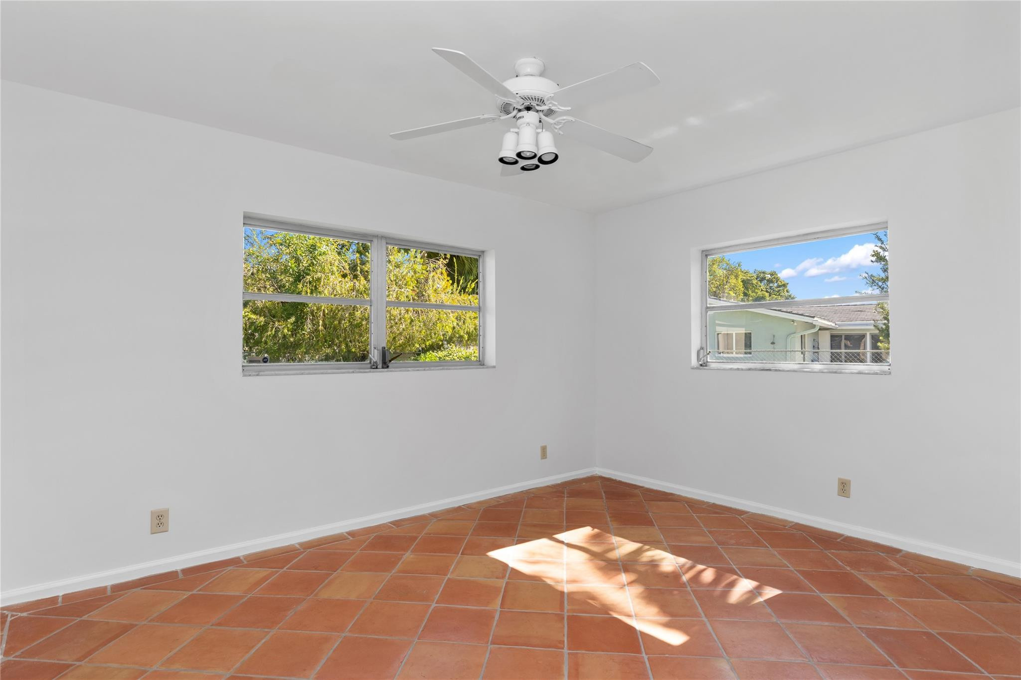 11862 NW 25th Court