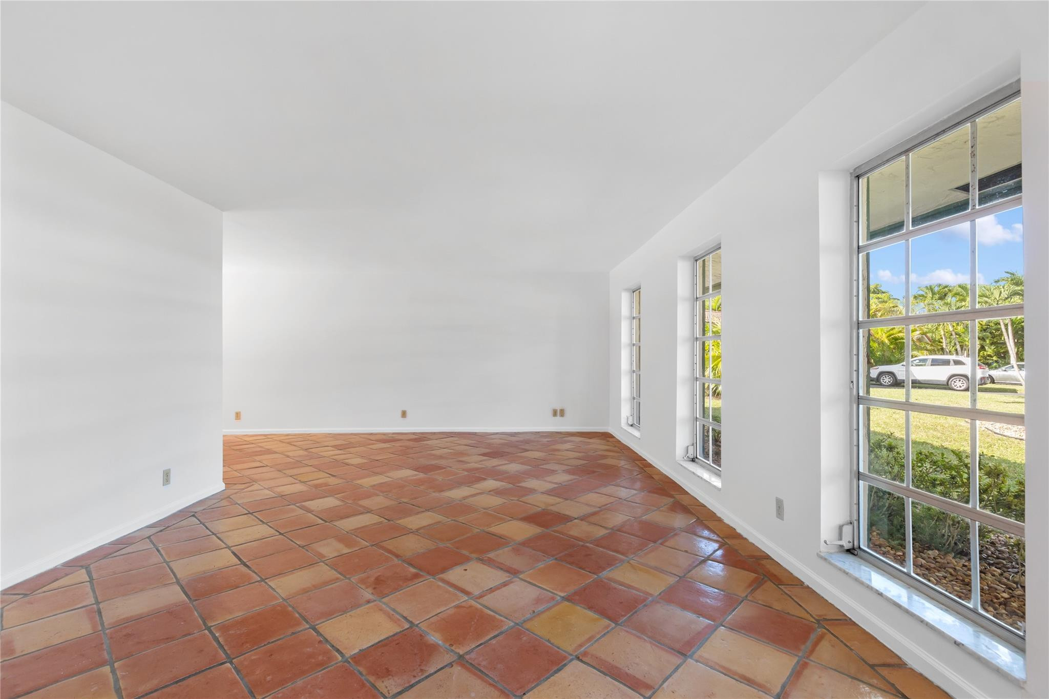 11862 NW 25th Court