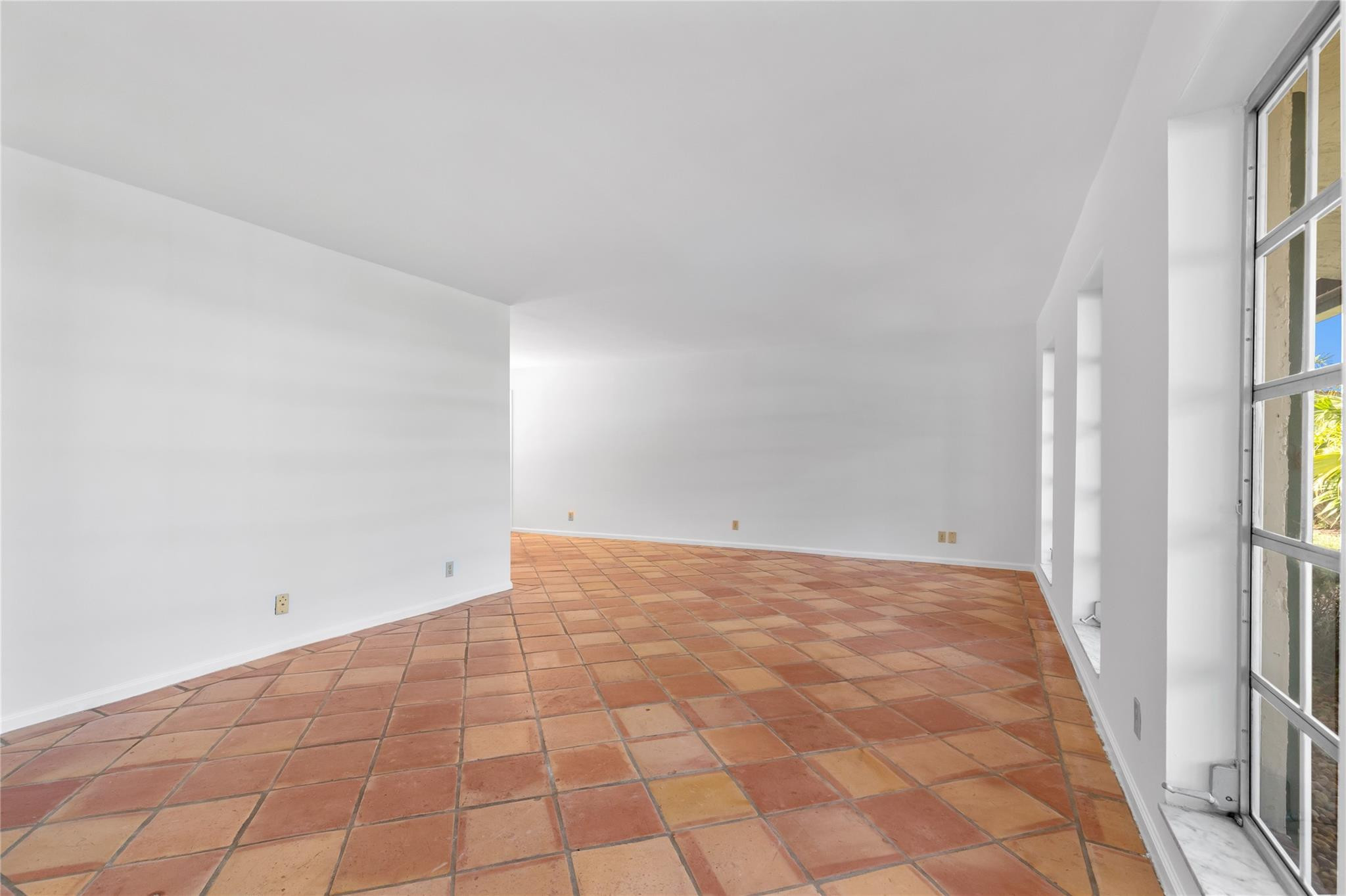 11862 NW 25th Court