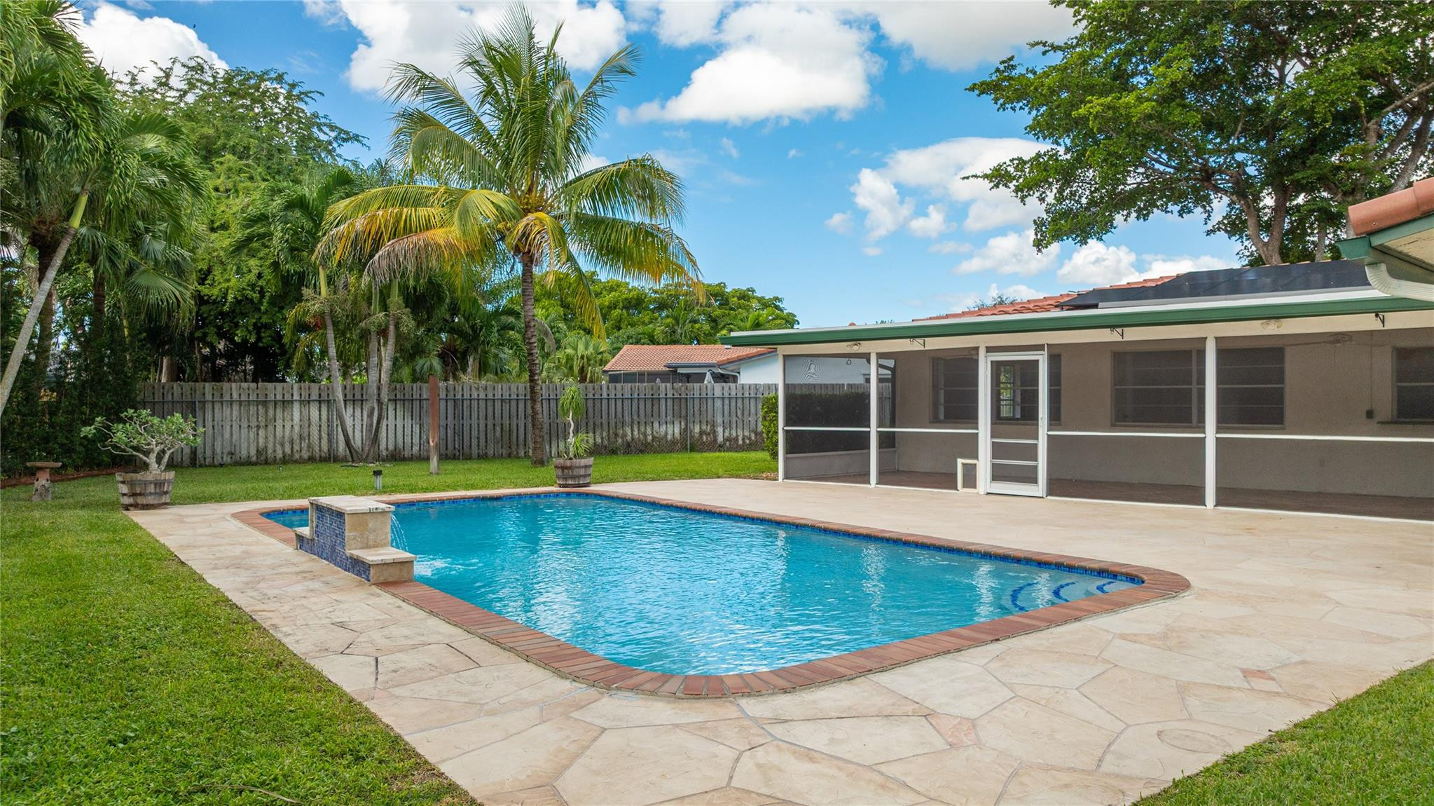 11862 NW 25th Court