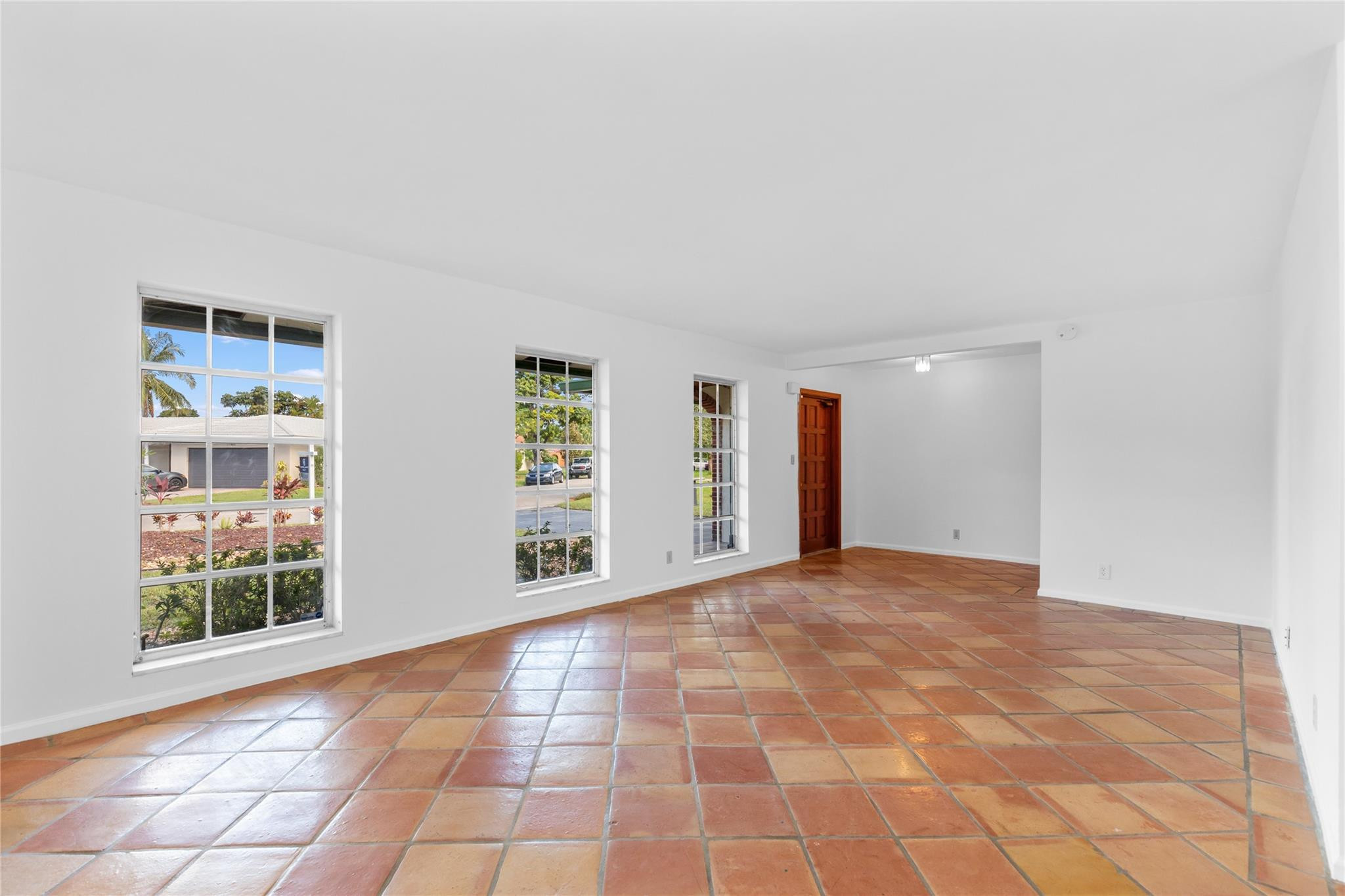 11862 NW 25th Court