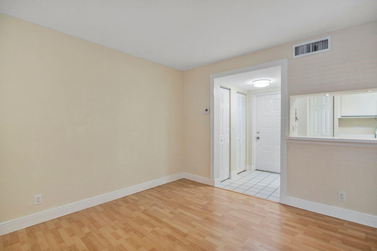 9899 Westview Drive 516