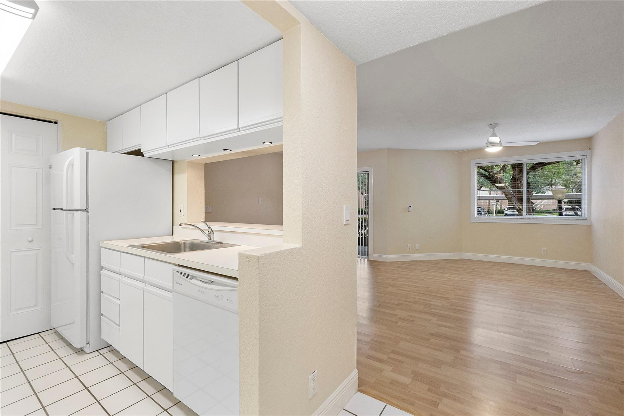 9899 Westview Drive 516