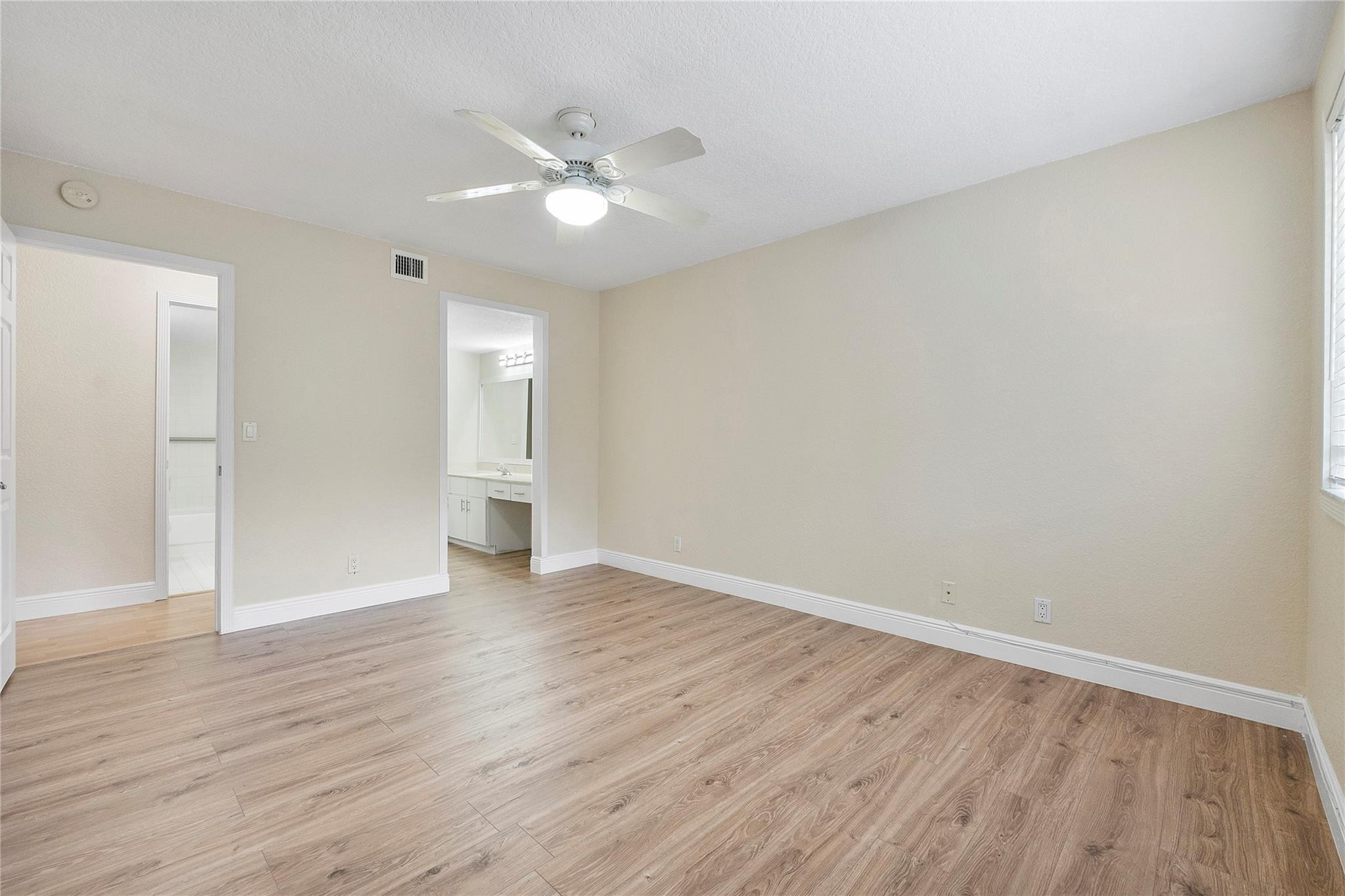 9899 Westview Drive 516