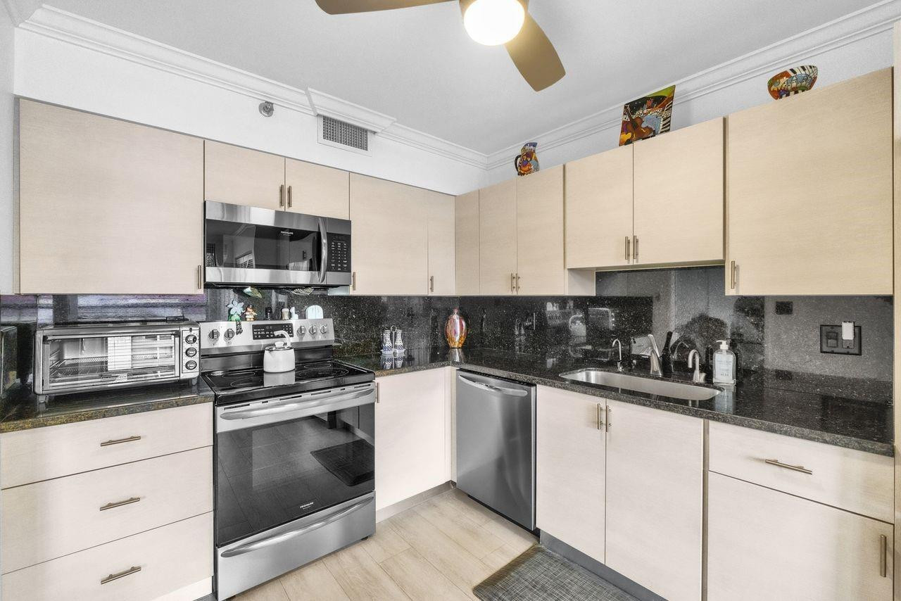 7178 Promenade Drive 202