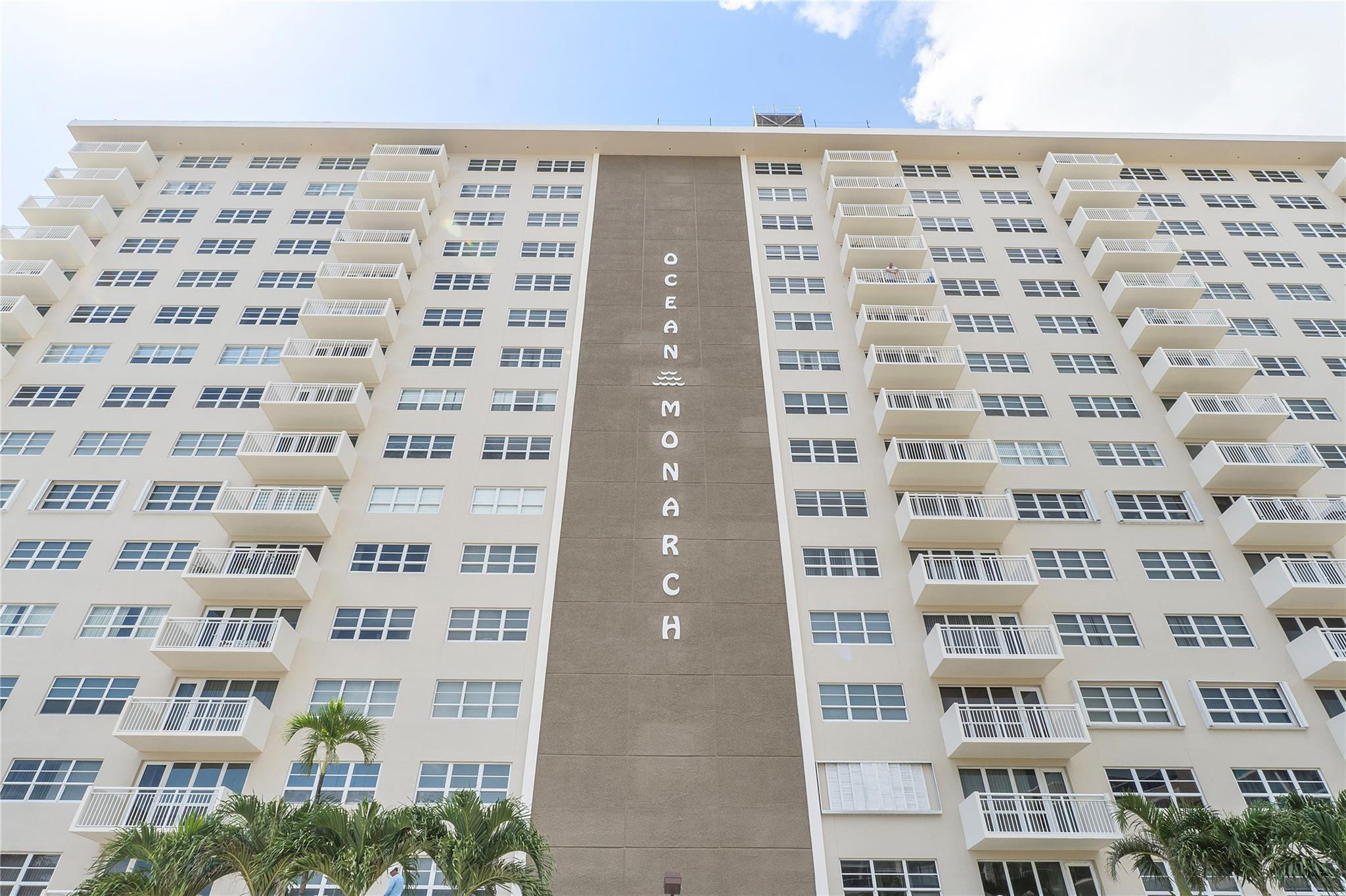 133 N Pompano Beach Boulevard Unit: PH-6