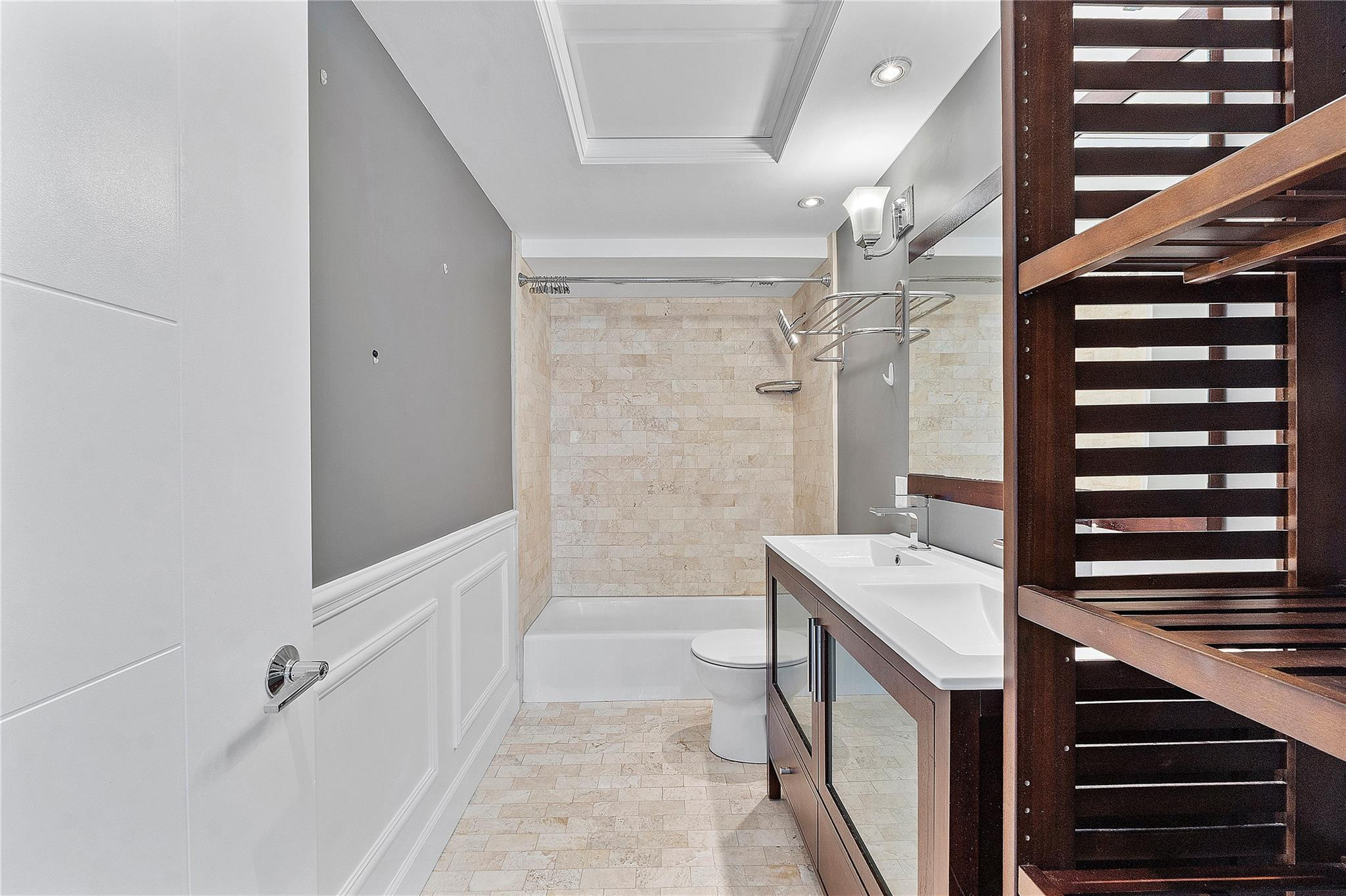 133 N Pompano Beach Boulevard Unit: PH-6