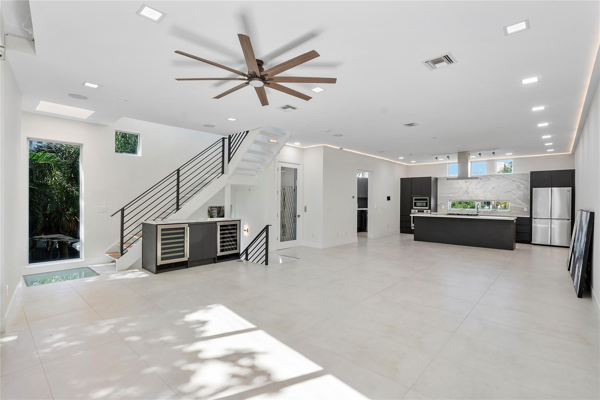 3270 NE 15th Street